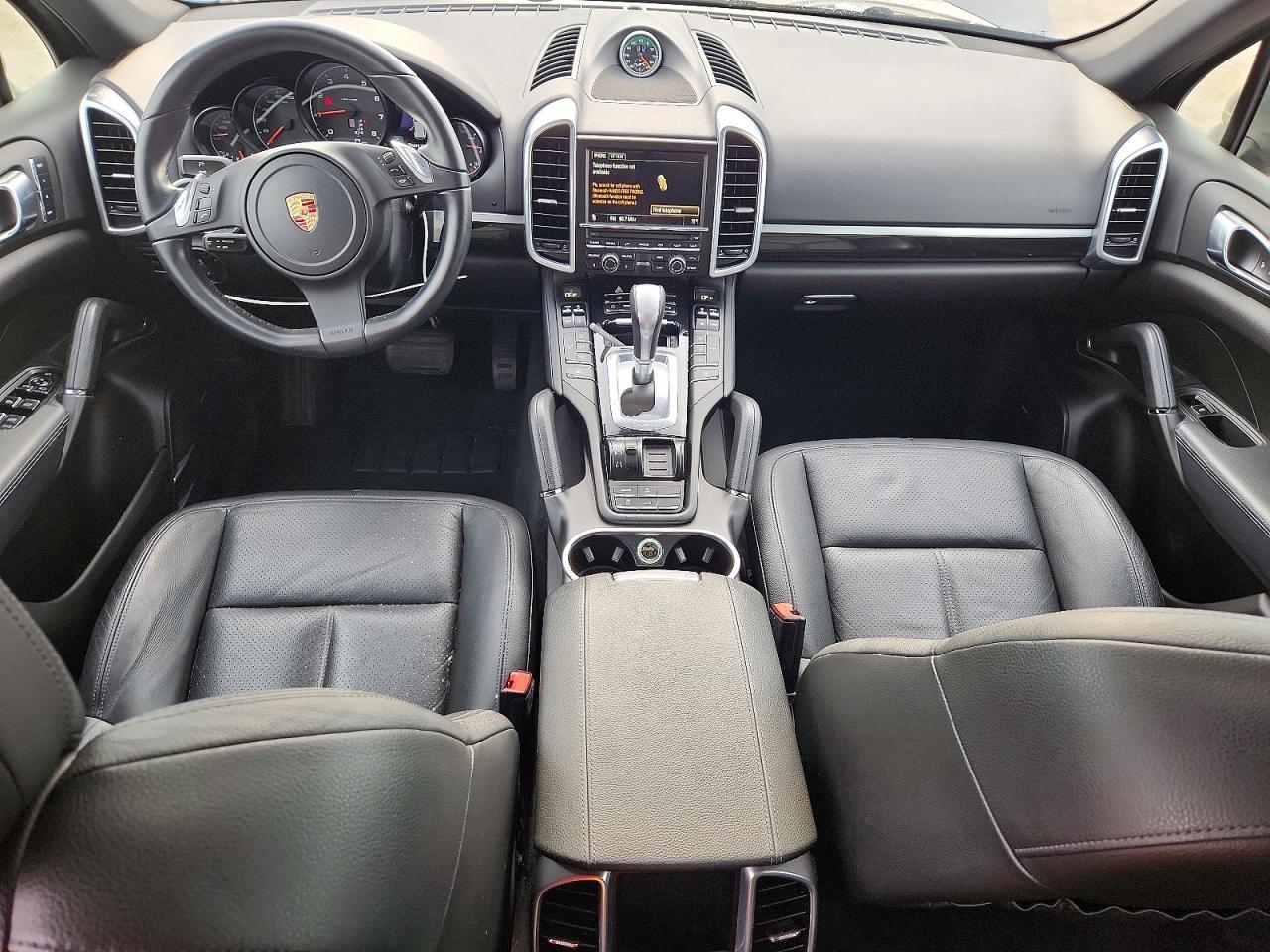 2012 Porsche Cayenne Cayenne Серебряный vin: WP1AA2A22CLA10804