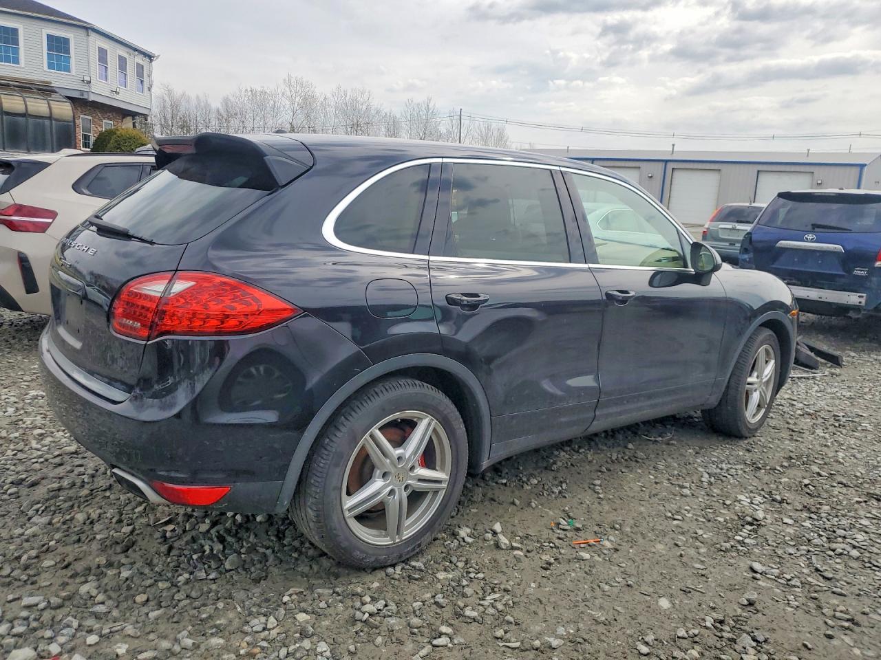 2013 Porsche Cayenne Черный vin: WP1AA2A22DLA03496