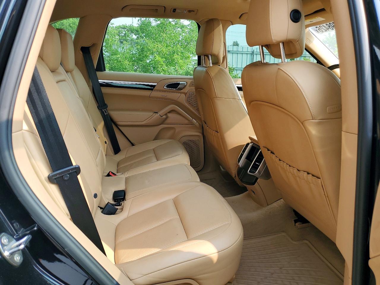 2013 Porsche Cayenne Черный vin: WP1AA2A22DLA03577