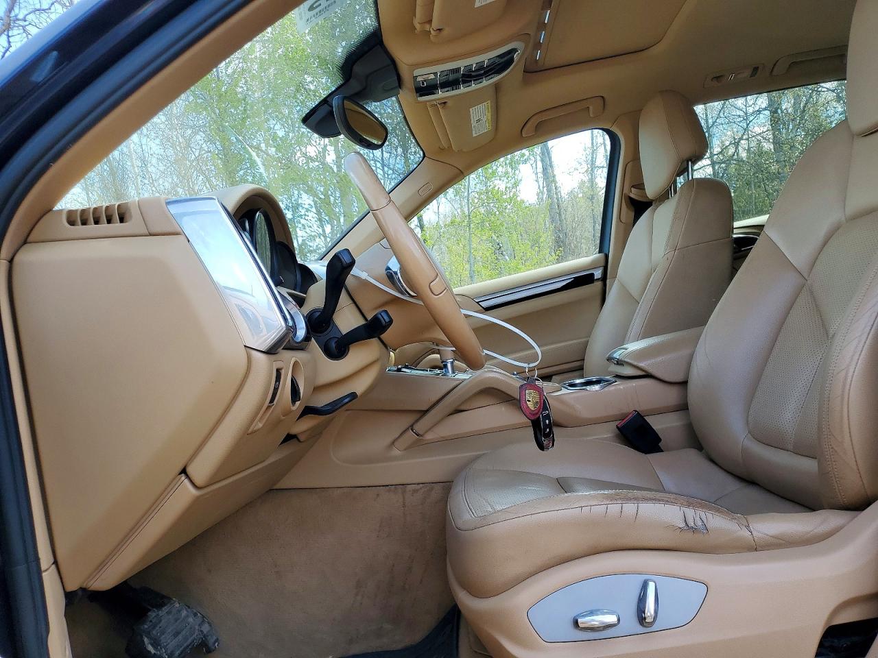 2011 Porsche Cayenne Blue vin: WP1AA2A23BLA01284