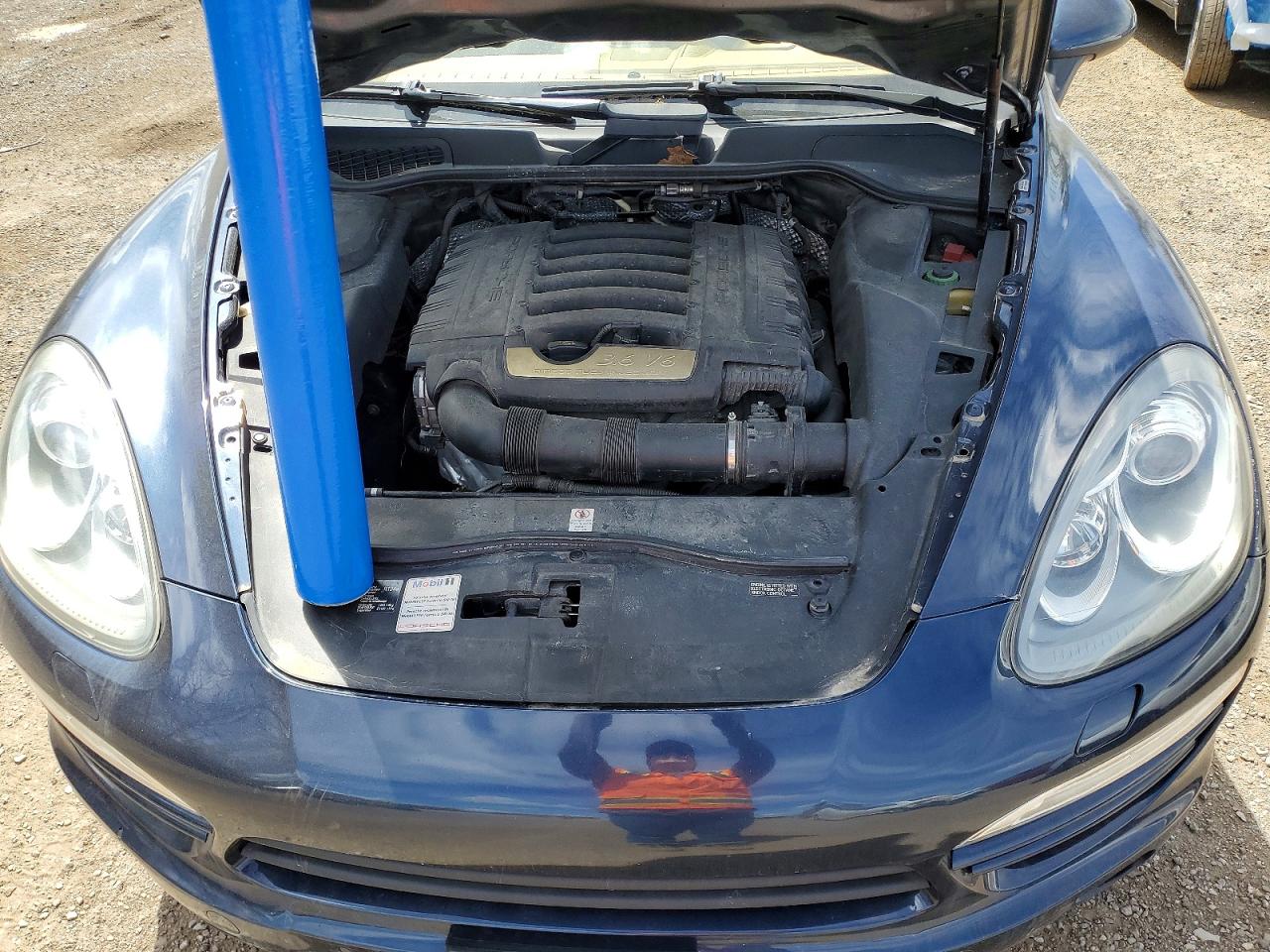 2011 Porsche Cayenne Blue vin: WP1AA2A23BLA01284
