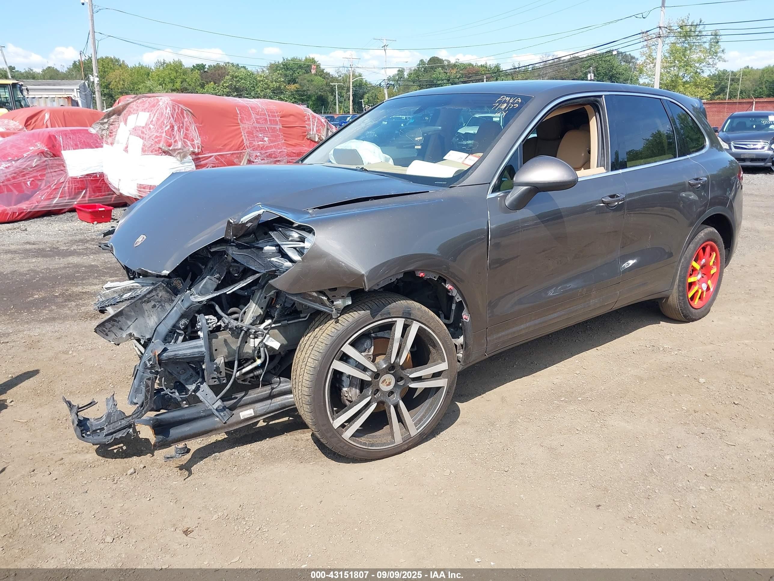 2012 Porsche Cayenne   Gold vin: WP1AA2A23CLA06583