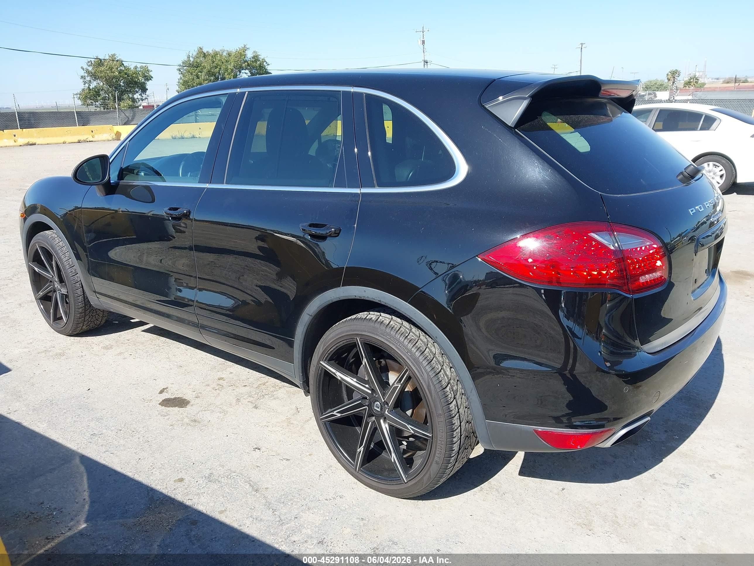 2013 Porsche Cayenne   Black vin: WP1AA2A24DLA04701