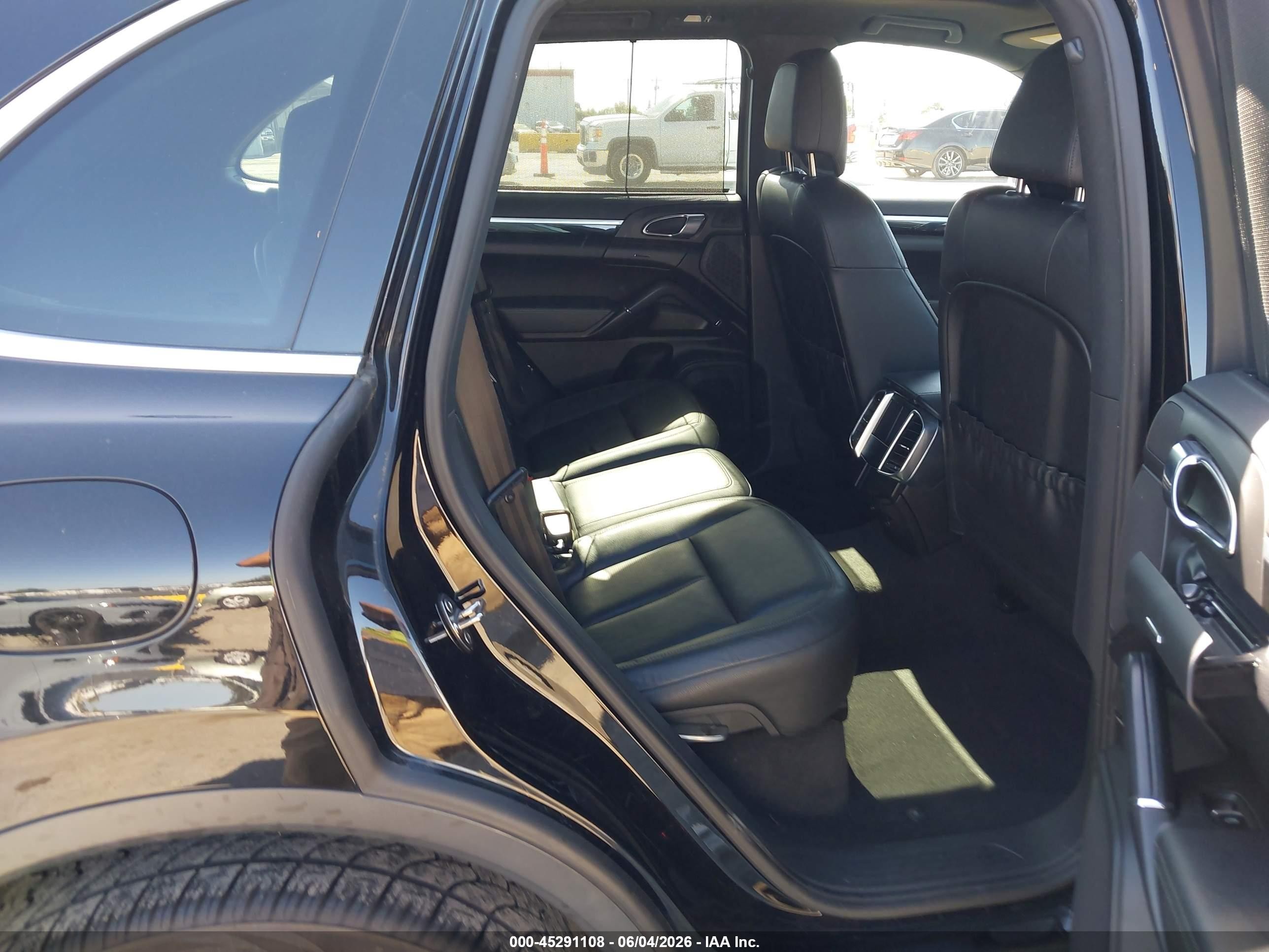 2013 Porsche Cayenne   Black vin: WP1AA2A24DLA04701