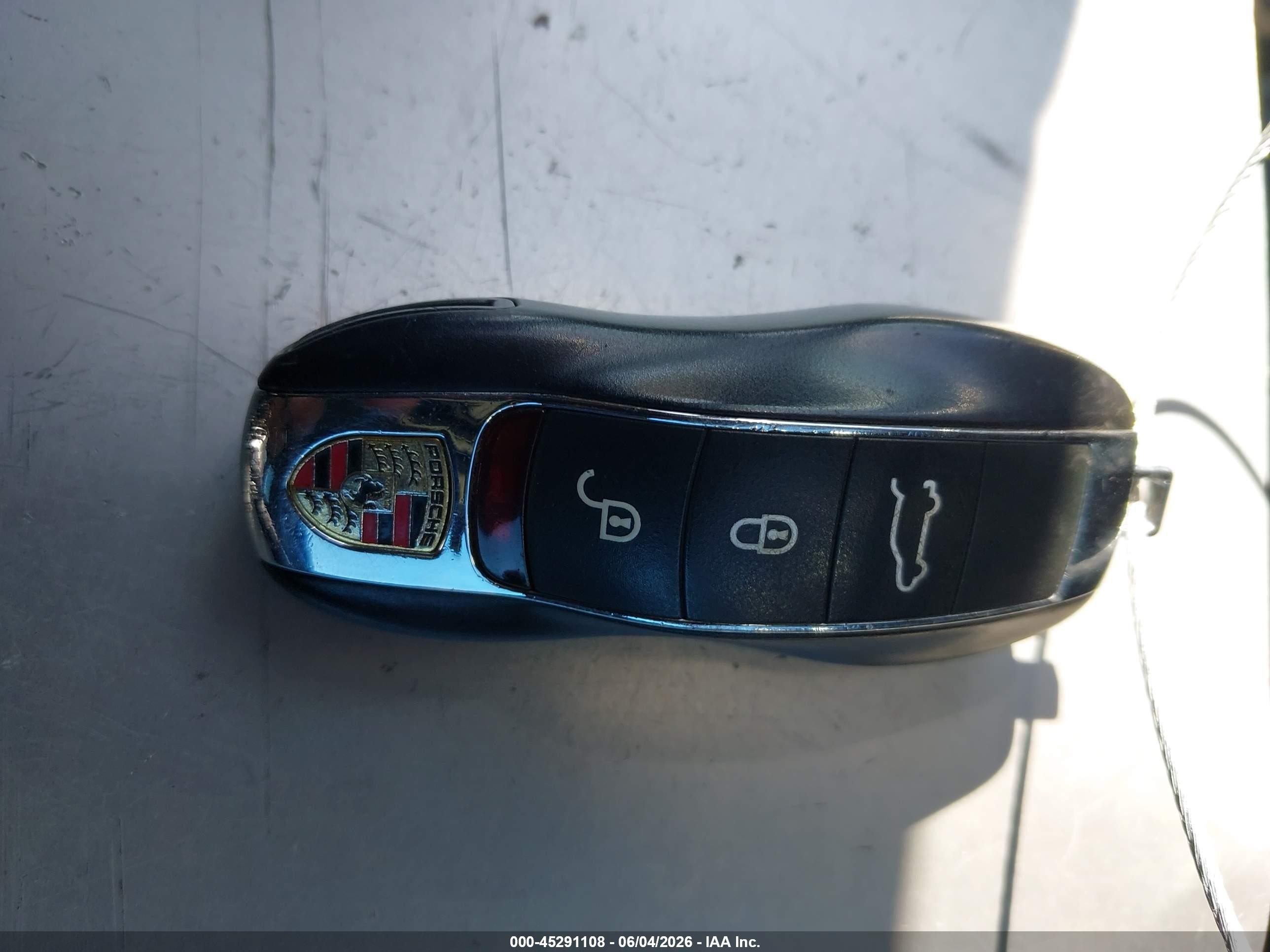 2013 Porsche Cayenne   Black vin: WP1AA2A24DLA04701