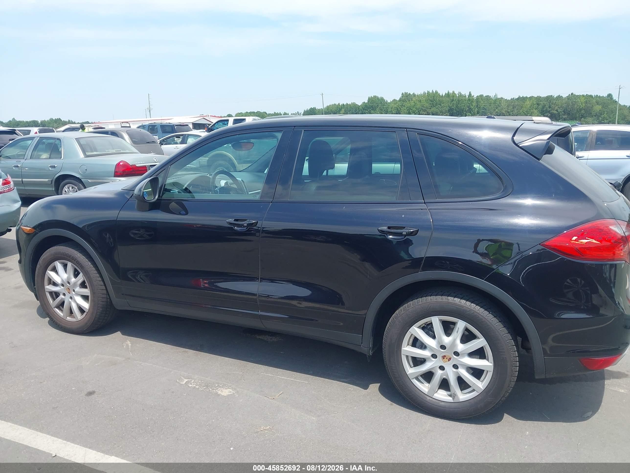 2013 Porsche Cayenne   Black vin: WP1AA2A24DLA12524