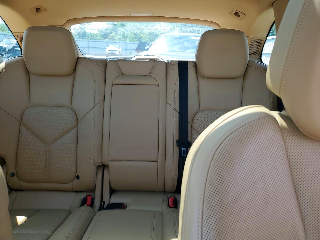 2012 Porsche Cayenne Brown vin: WP1AA2A25CLA08688