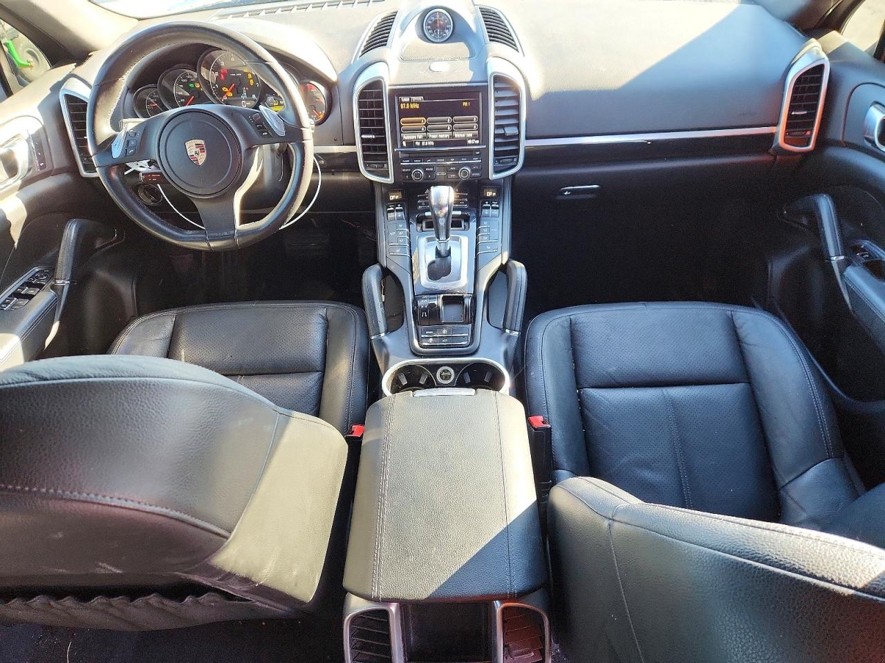 2012 Porsche Cayenne Gray vin: WP1AA2A25CLA12644