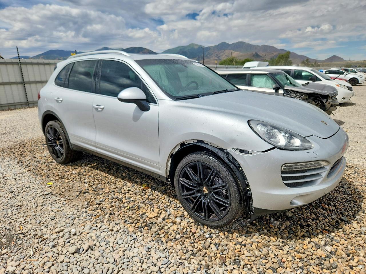 2013 Porsche Cayenne Gray vin: WP1AA2A25DLA12497