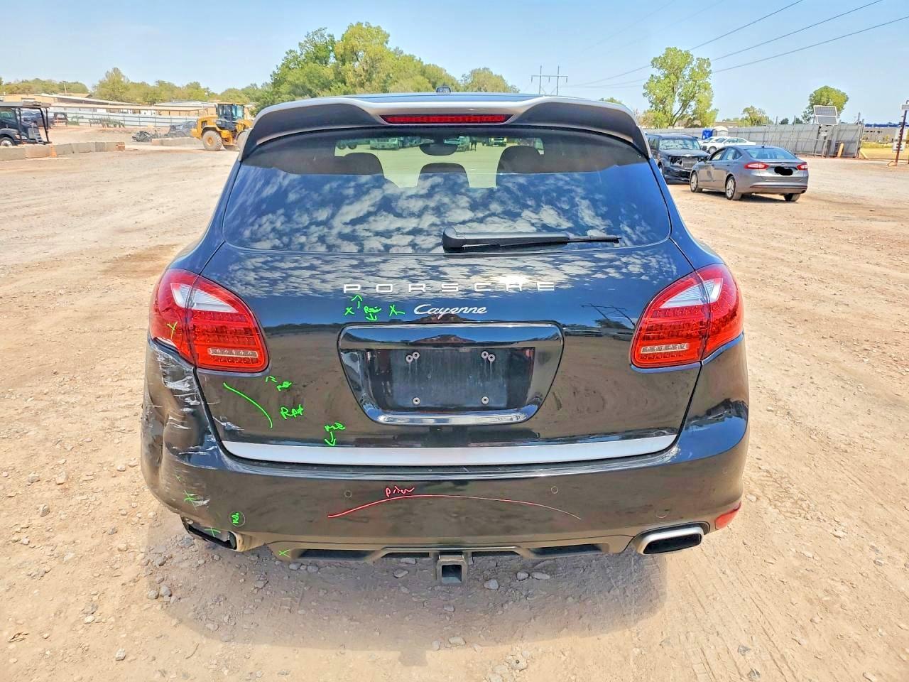 2014 Porsche Cayenne Черный vin: WP1AA2A25ELA90814