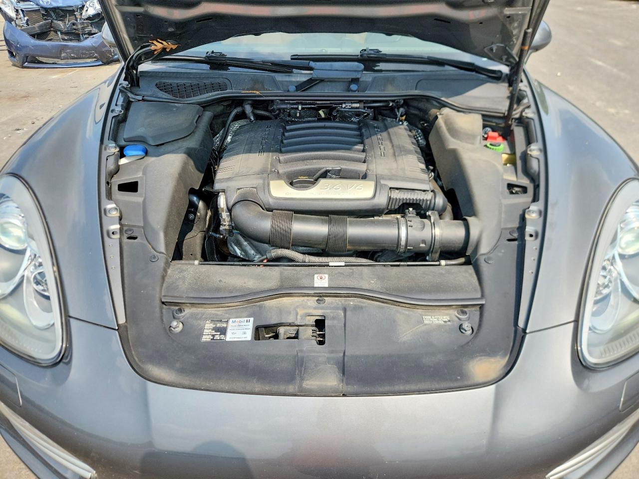 2014 Porsche Cayenne Gray vin: WP1AA2A25ELA95771