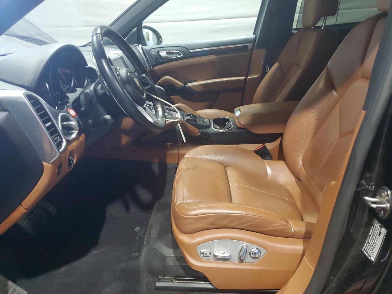 2018 Porsche Cayenne Черный vin: WP1AA2A25JKA05583