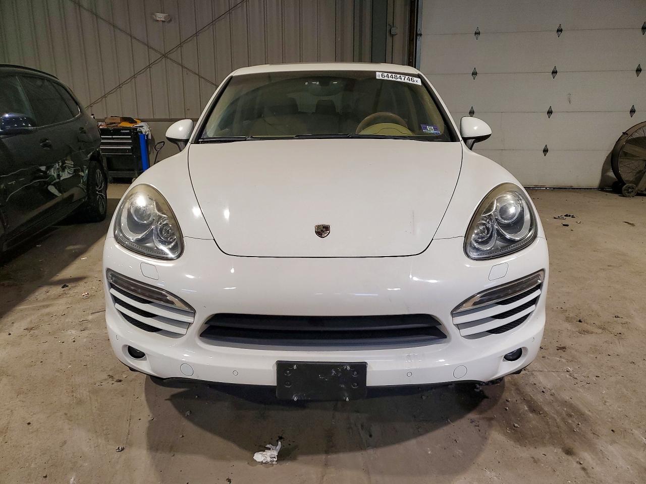 2011 Porsche Cayenne White vin: WP1AA2A26BLA04311