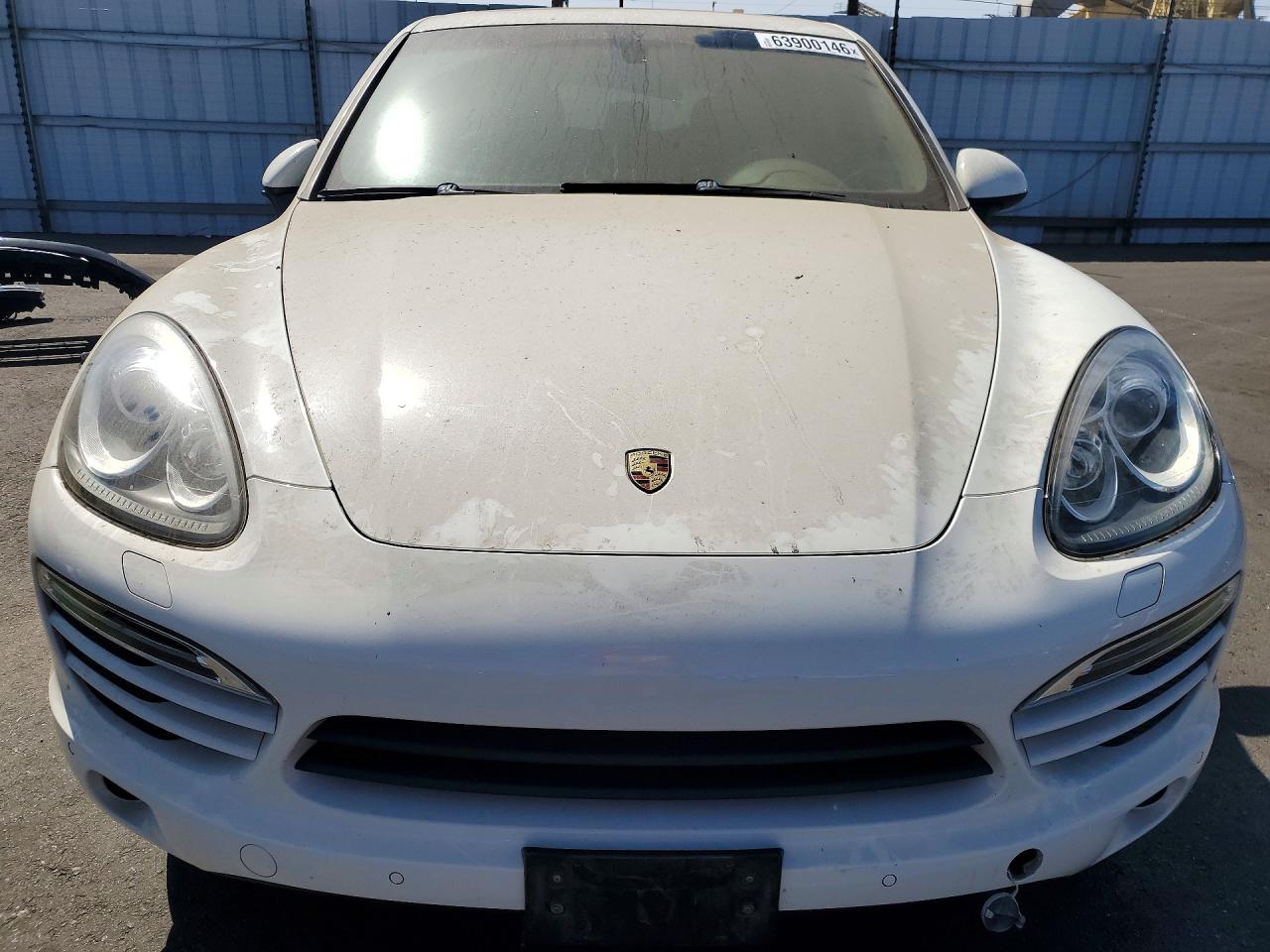 2011 Porsche Cayenne 4d White vin: WP1AA2A26BLA09718
