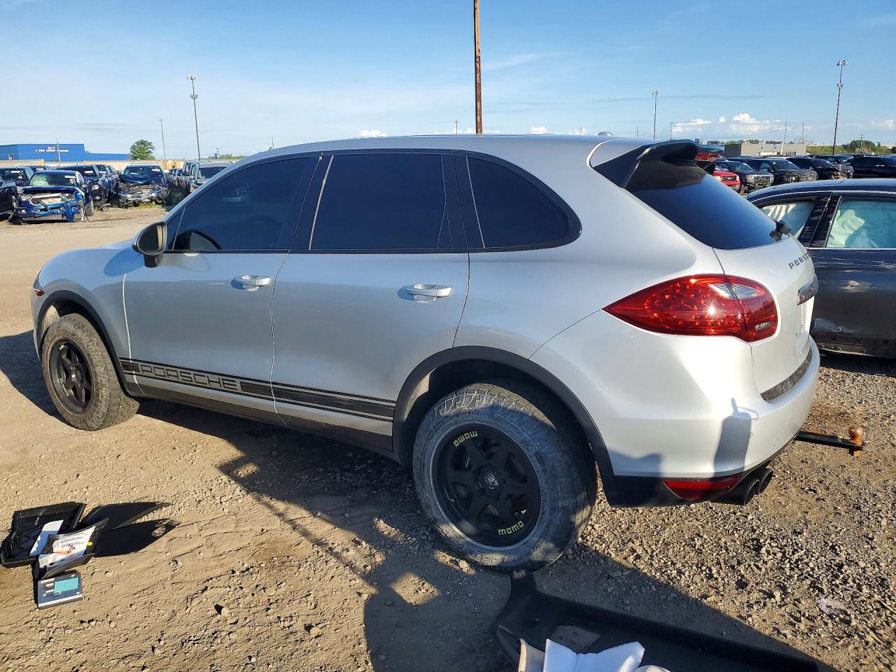 2012 Porsche Cayenne Gray vin: WP1AA2A26CLA09784