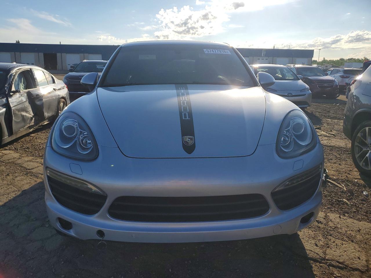 2012 Porsche Cayenne Gray vin: WP1AA2A26CLA09784