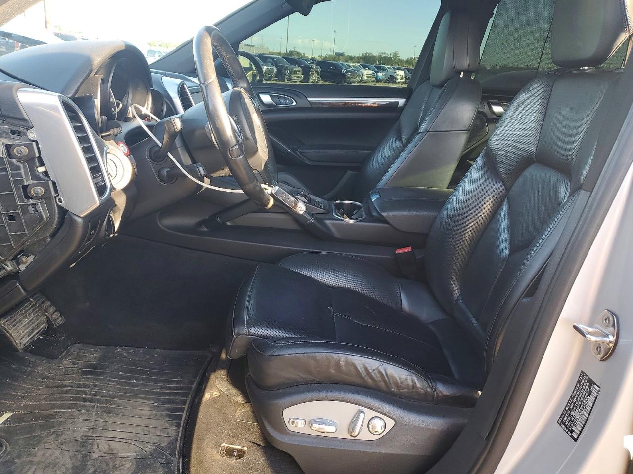 2012 Porsche Cayenne Gray vin: WP1AA2A26CLA09784