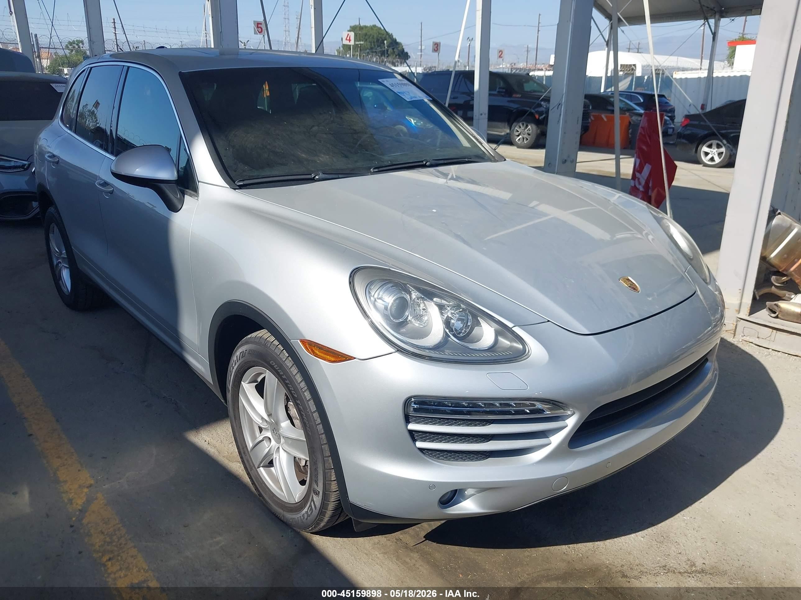 2012 Porsche Cayenne   Silver vin: WP1AA2A26CLA10143