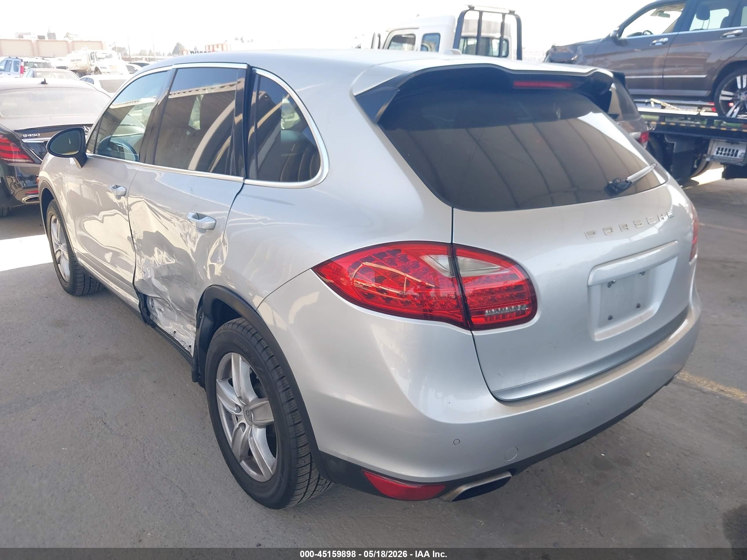 2012 Porsche Cayenne   Silver vin: WP1AA2A26CLA10143