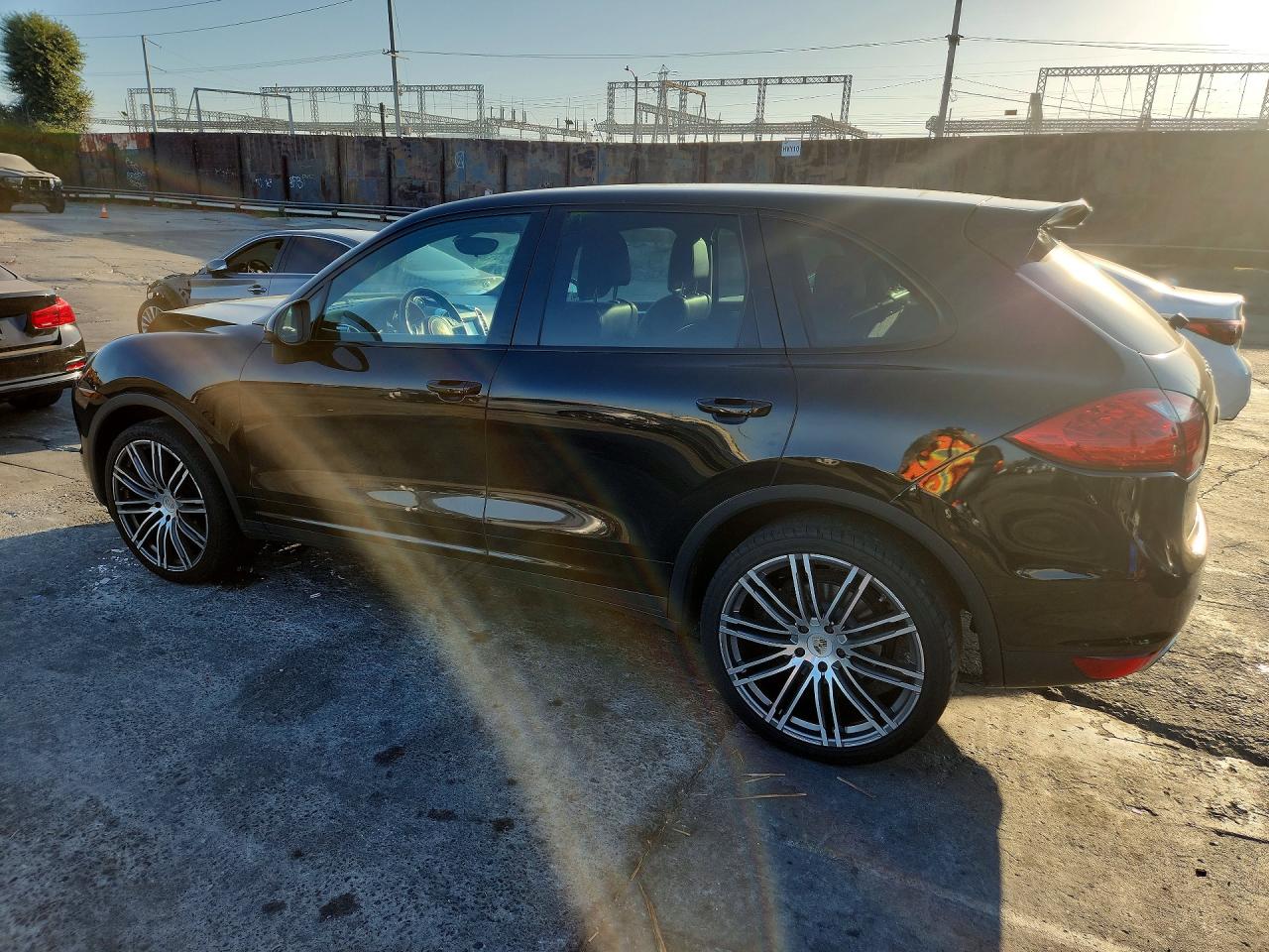 2013 Porsche Cayenne Black vin: WP1AA2A26DLA06465