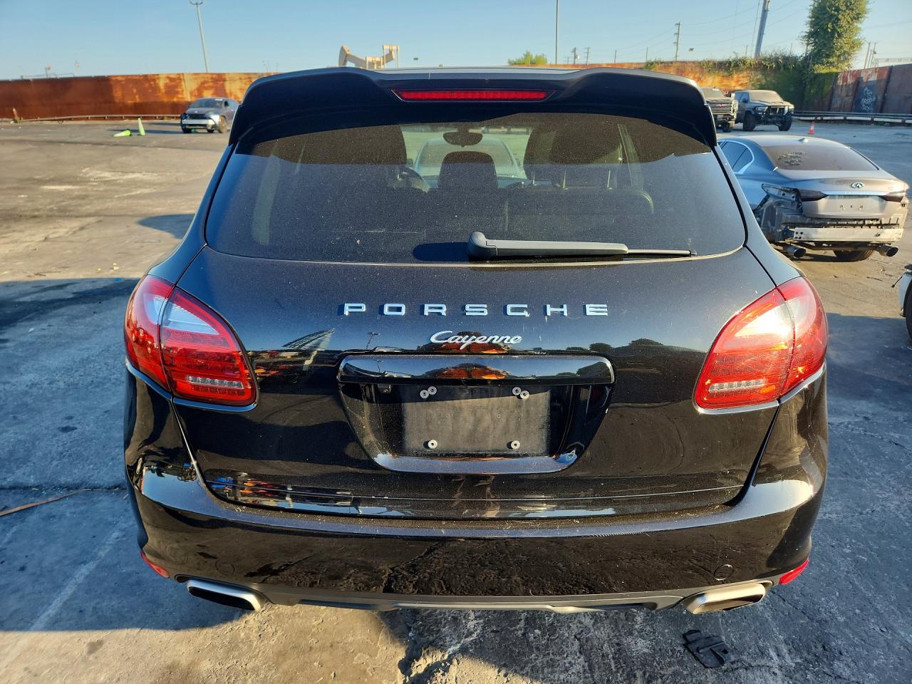 2013 Porsche Cayenne Black vin: WP1AA2A26DLA06465