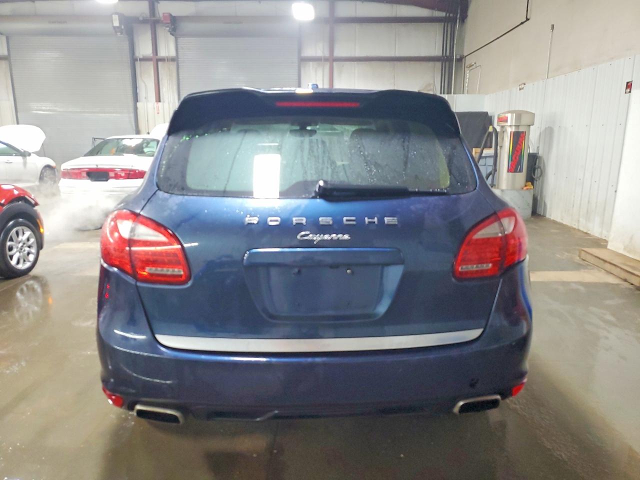 2013 Porsche Cayenne Blue vin: WP1AA2A26DLA11066