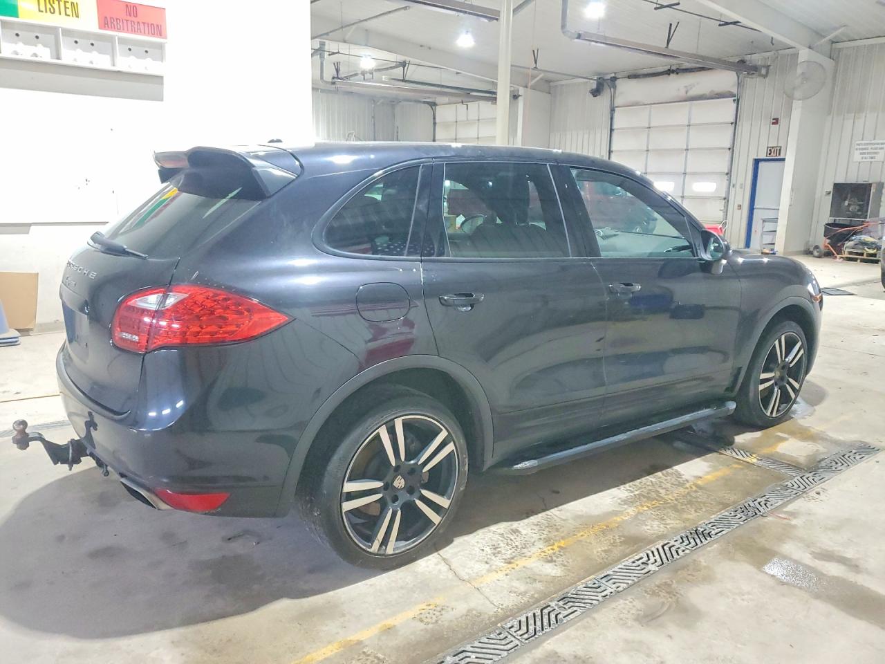 2013 Porsche Cayenne Black vin: WP1AA2A26DLA12525