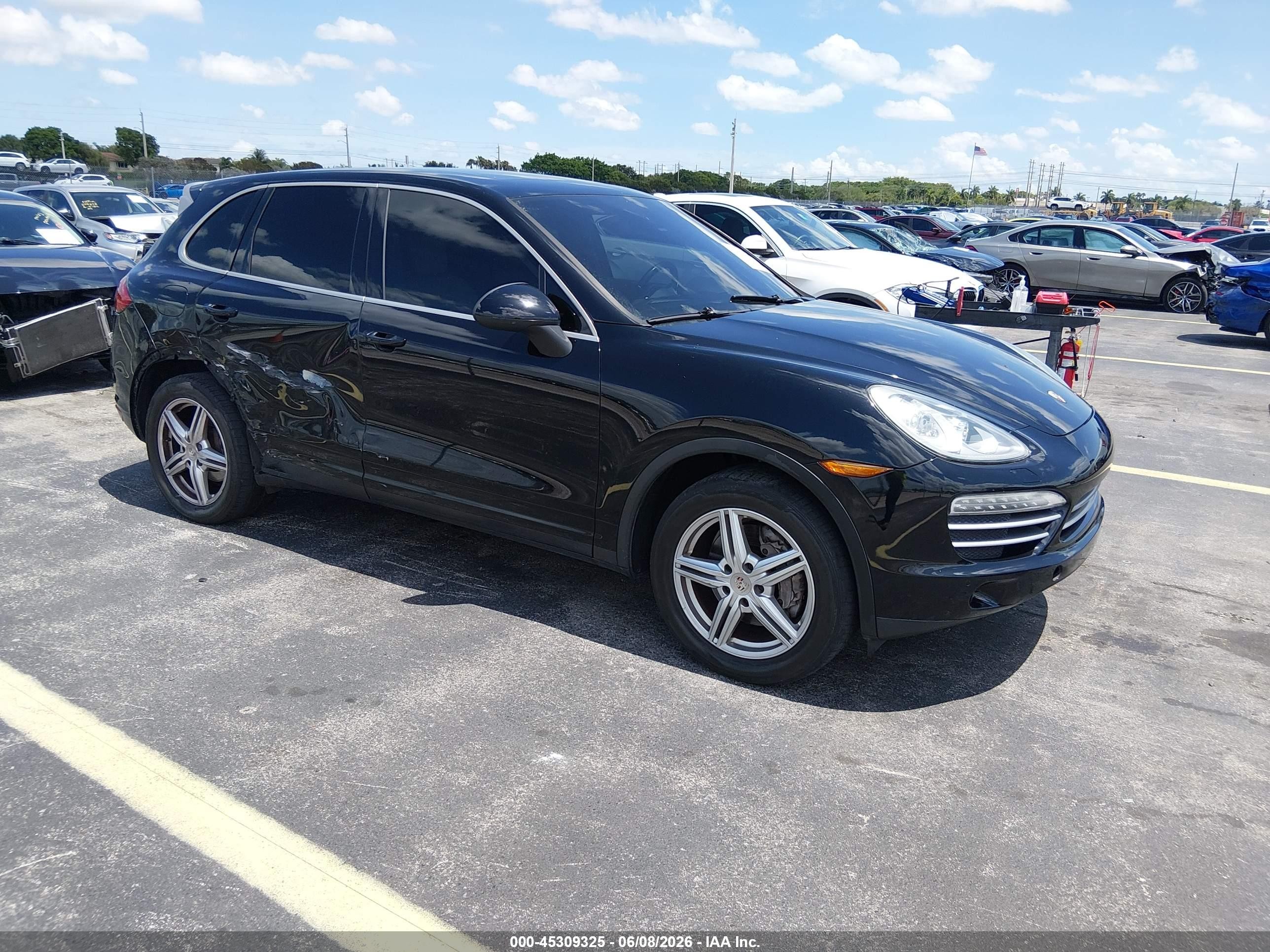 2014 Porsche Cayenne Platinum Edition Black vin: WP1AA2A26ELA95083