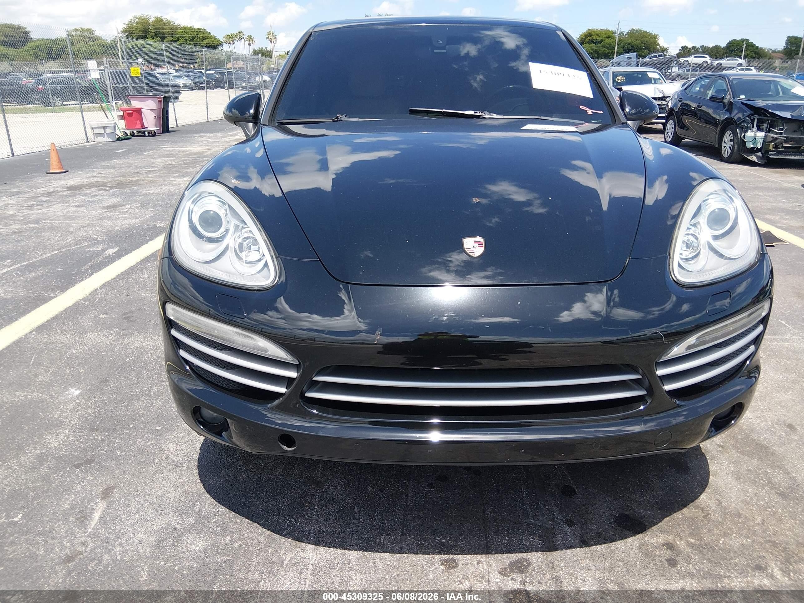 2014 Porsche Cayenne Platinum Edition Black vin: WP1AA2A26ELA95083
