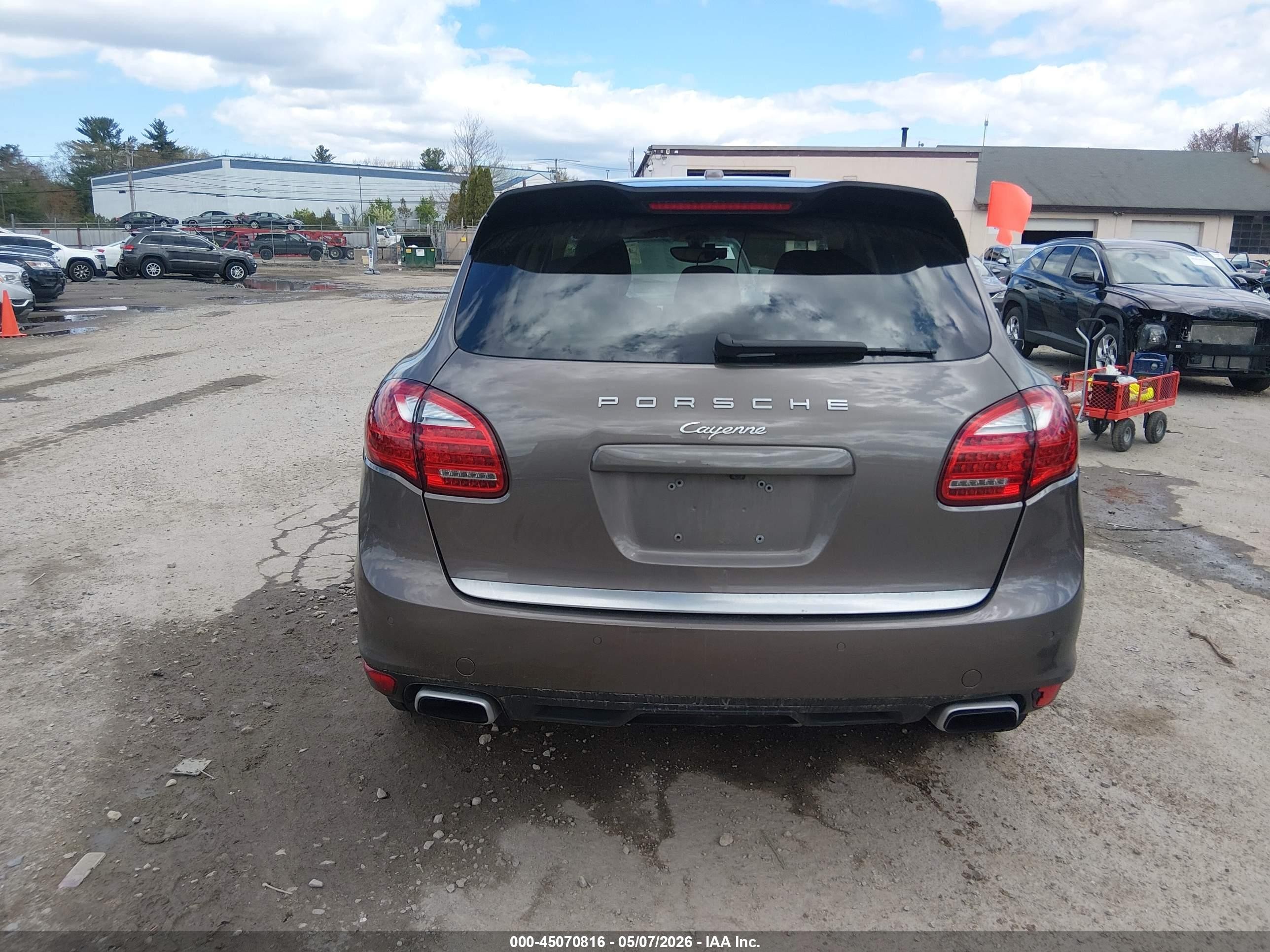 2014 Porsche Cayenne Brown vin: WP1AA2A26ELA97612