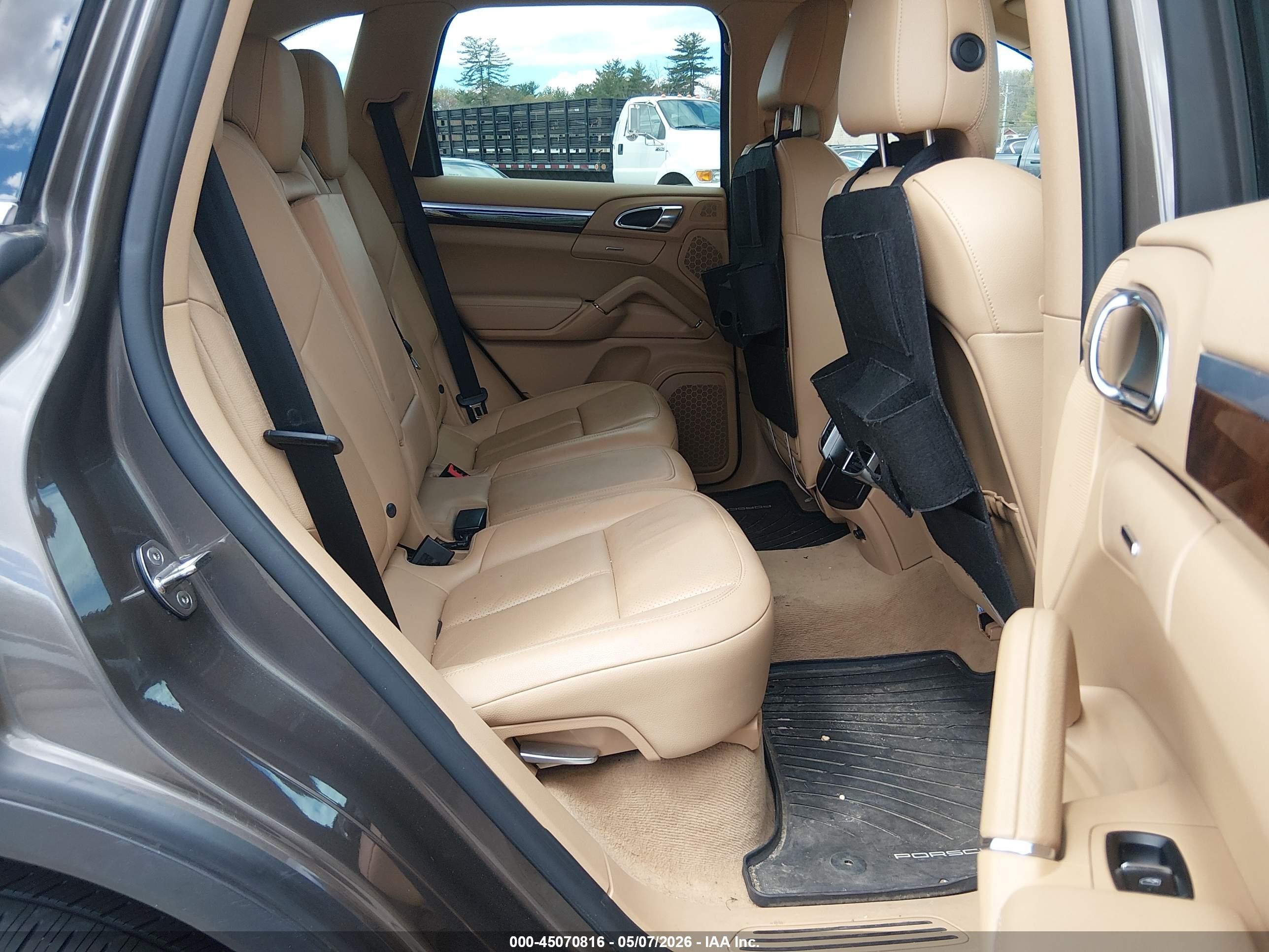 2014 Porsche Cayenne Brown vin: WP1AA2A26ELA97612