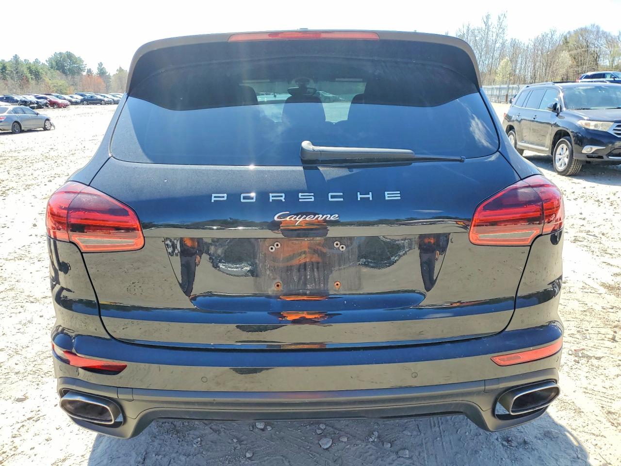 2017 Porsche Cayenne Black vin: WP1AA2A26HKA92016