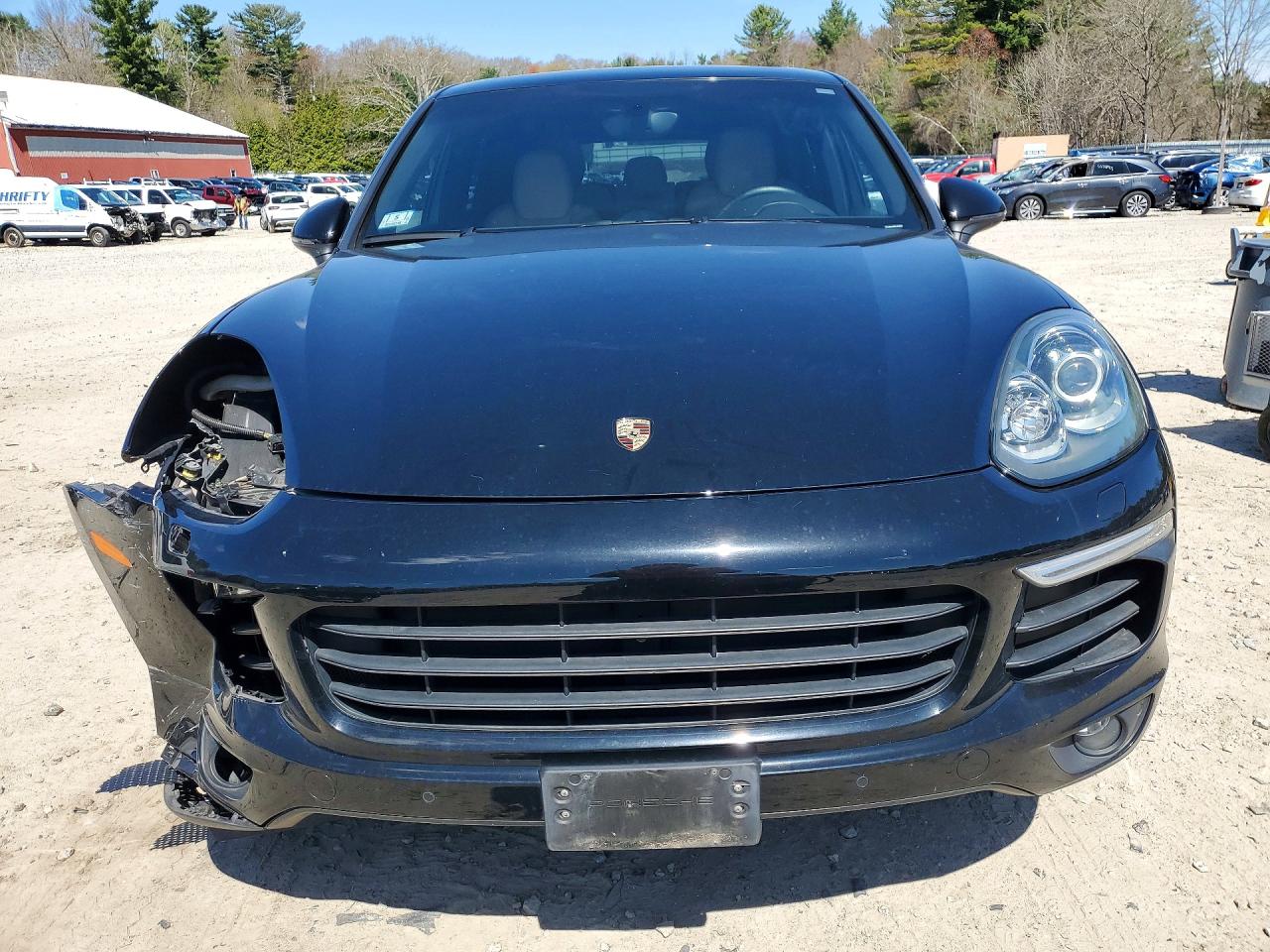 2017 Porsche Cayenne Black vin: WP1AA2A26HKA92016