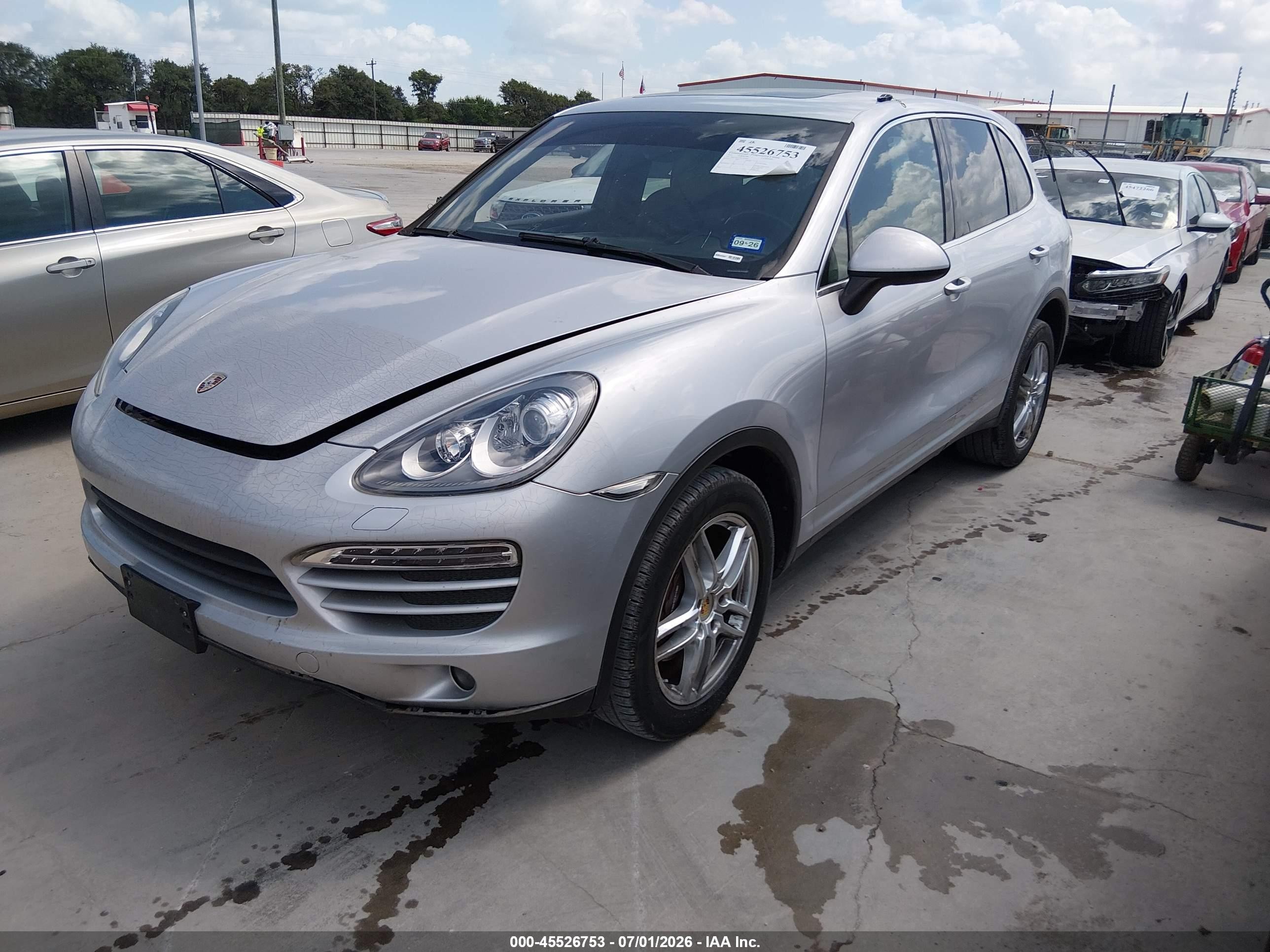 2011 Porsche Cayenne   Silver vin: WP1AA2A27BLA03698