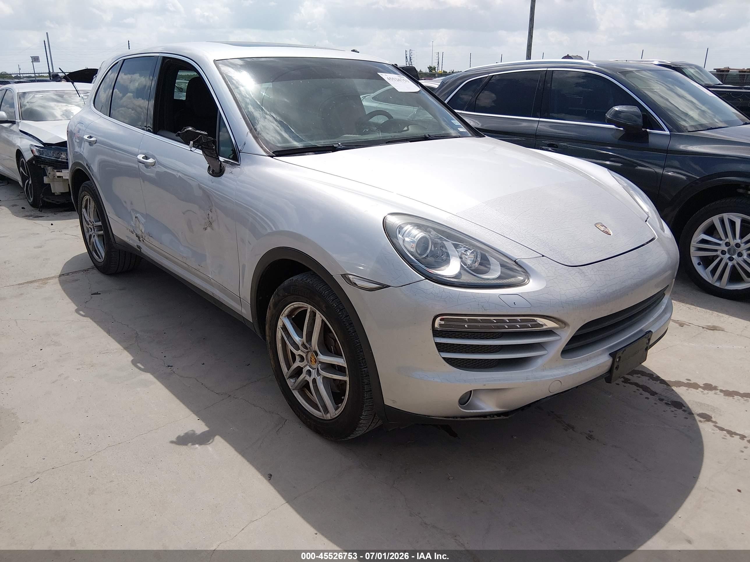 2011 Porsche Cayenne   Silver vin: WP1AA2A27BLA03698