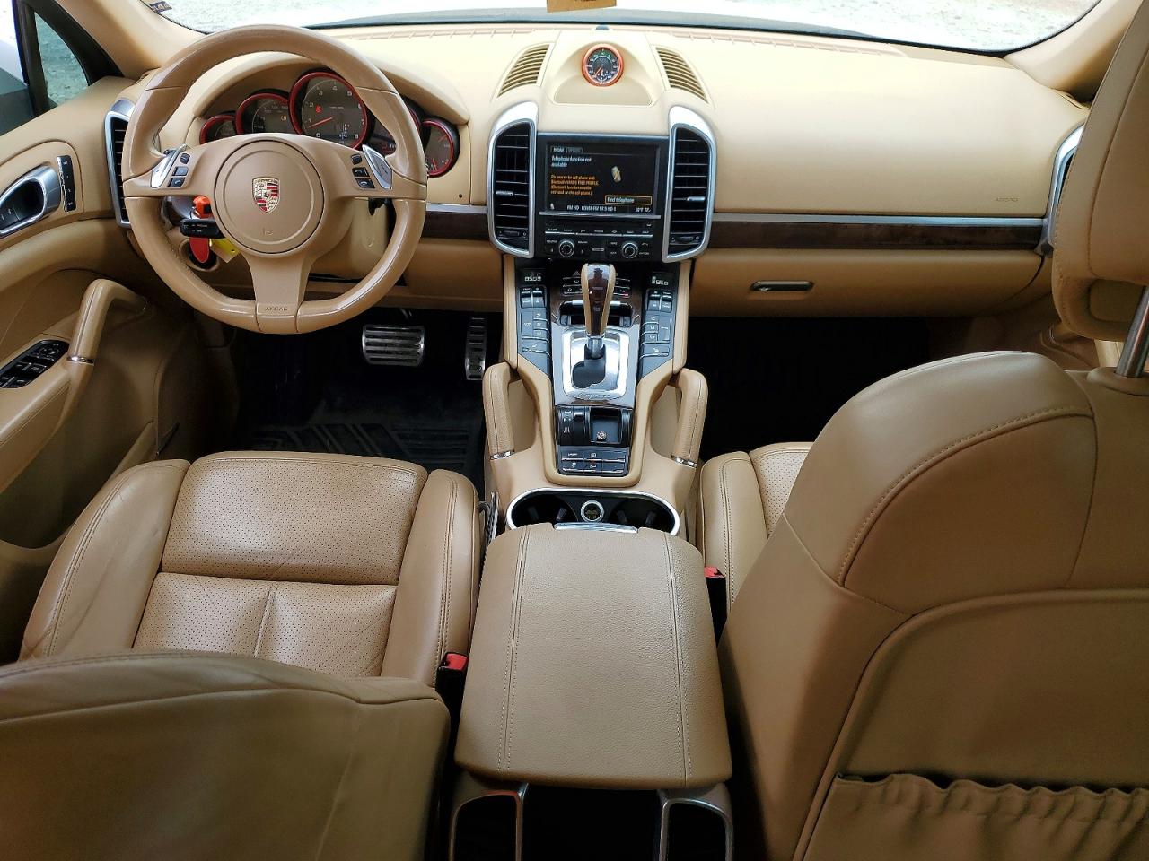 2012 Porsche Cayenne White vin: WP1AA2A27CLA10538