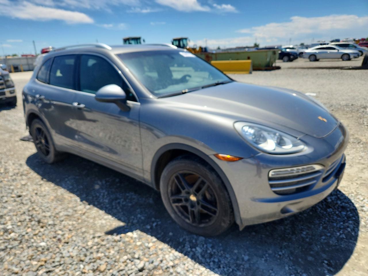 2014 Porsche Cayenne Gray vin: WP1AA2A27ELA91737