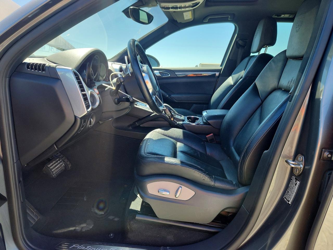 2014 Porsche Cayenne Gray vin: WP1AA2A27ELA92645