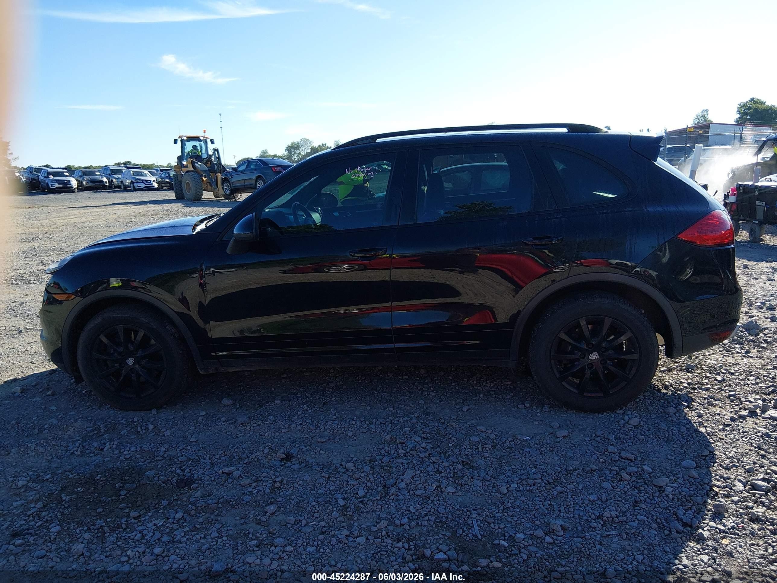 2012 Porsche Cayenne Черный vin: WP1AA2A28CLA04649