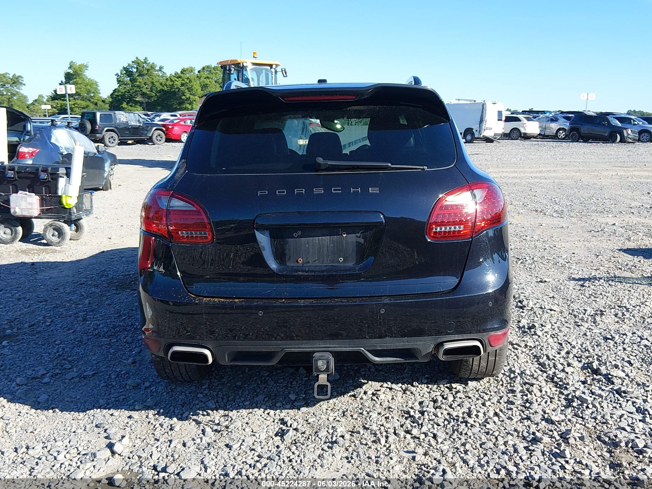 2012 Porsche Cayenne Черный vin: WP1AA2A28CLA04649