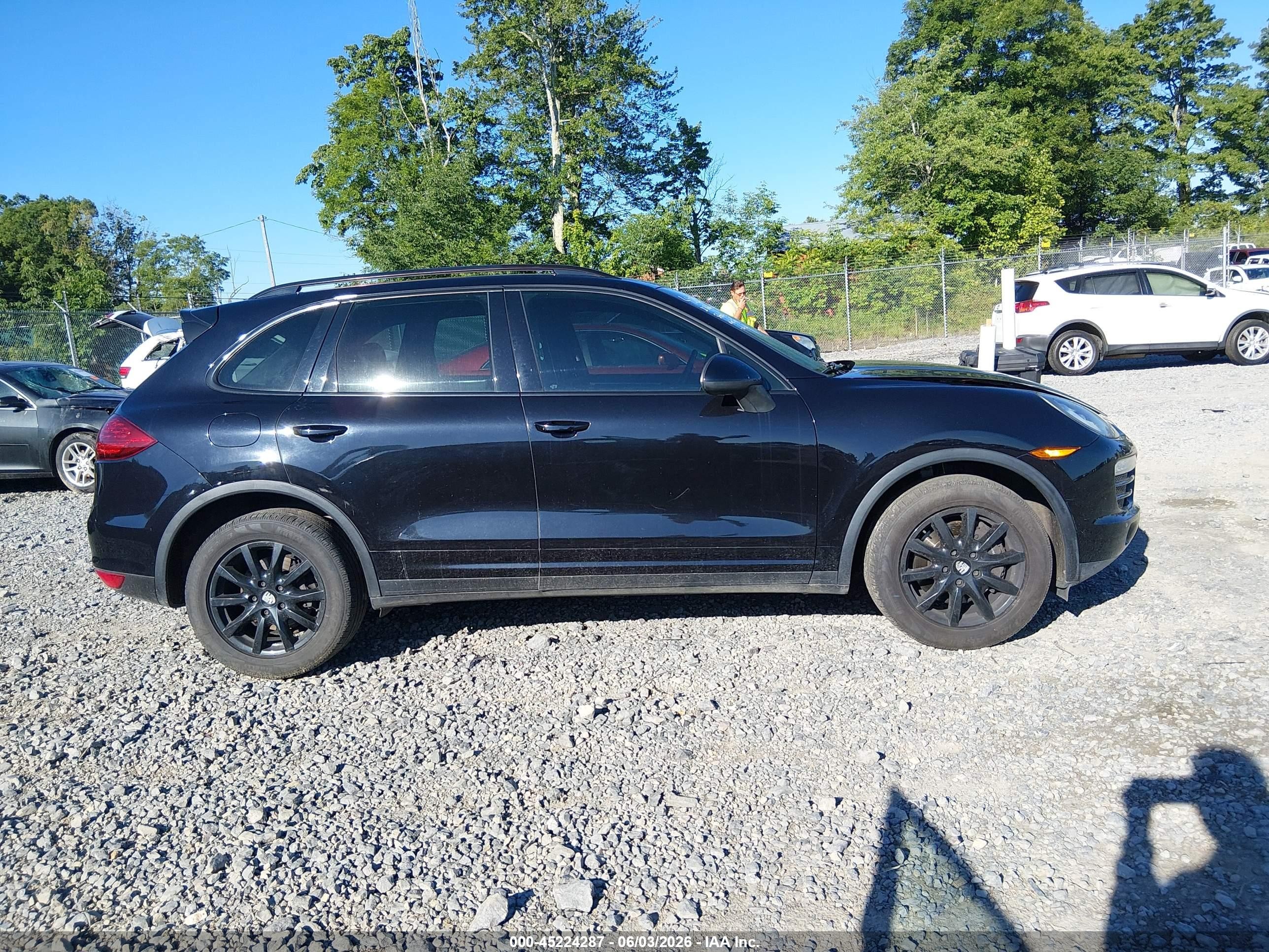 2012 Porsche Cayenne Черный vin: WP1AA2A28CLA04649