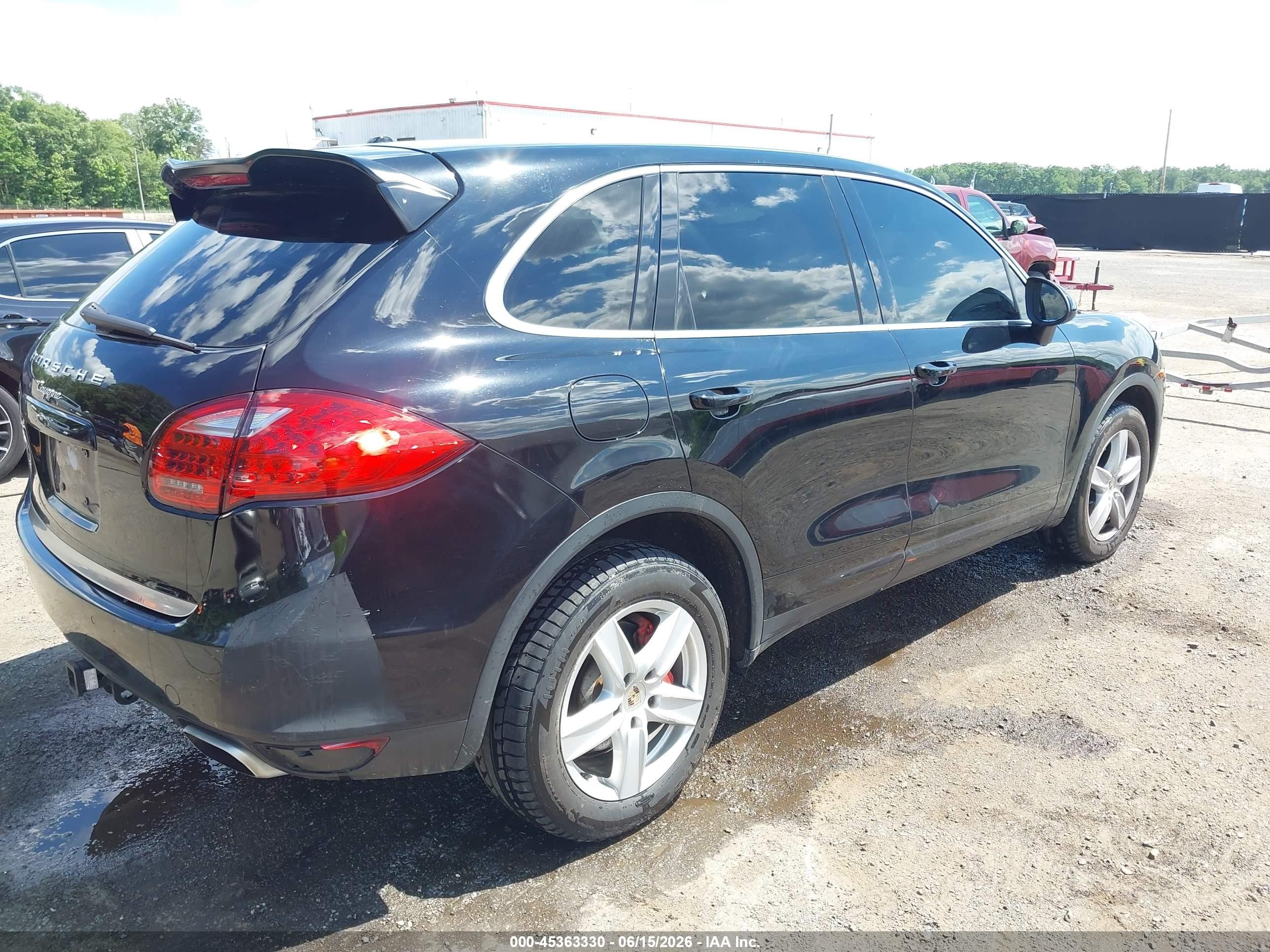 2012 Porsche Cayenne   Black vin: WP1AA2A28CLA08894
