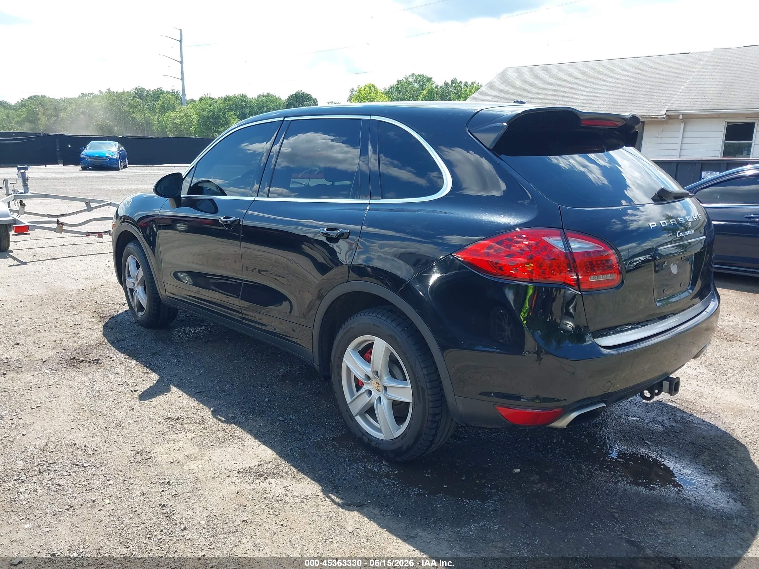 2012 Porsche Cayenne   Black vin: WP1AA2A28CLA08894
