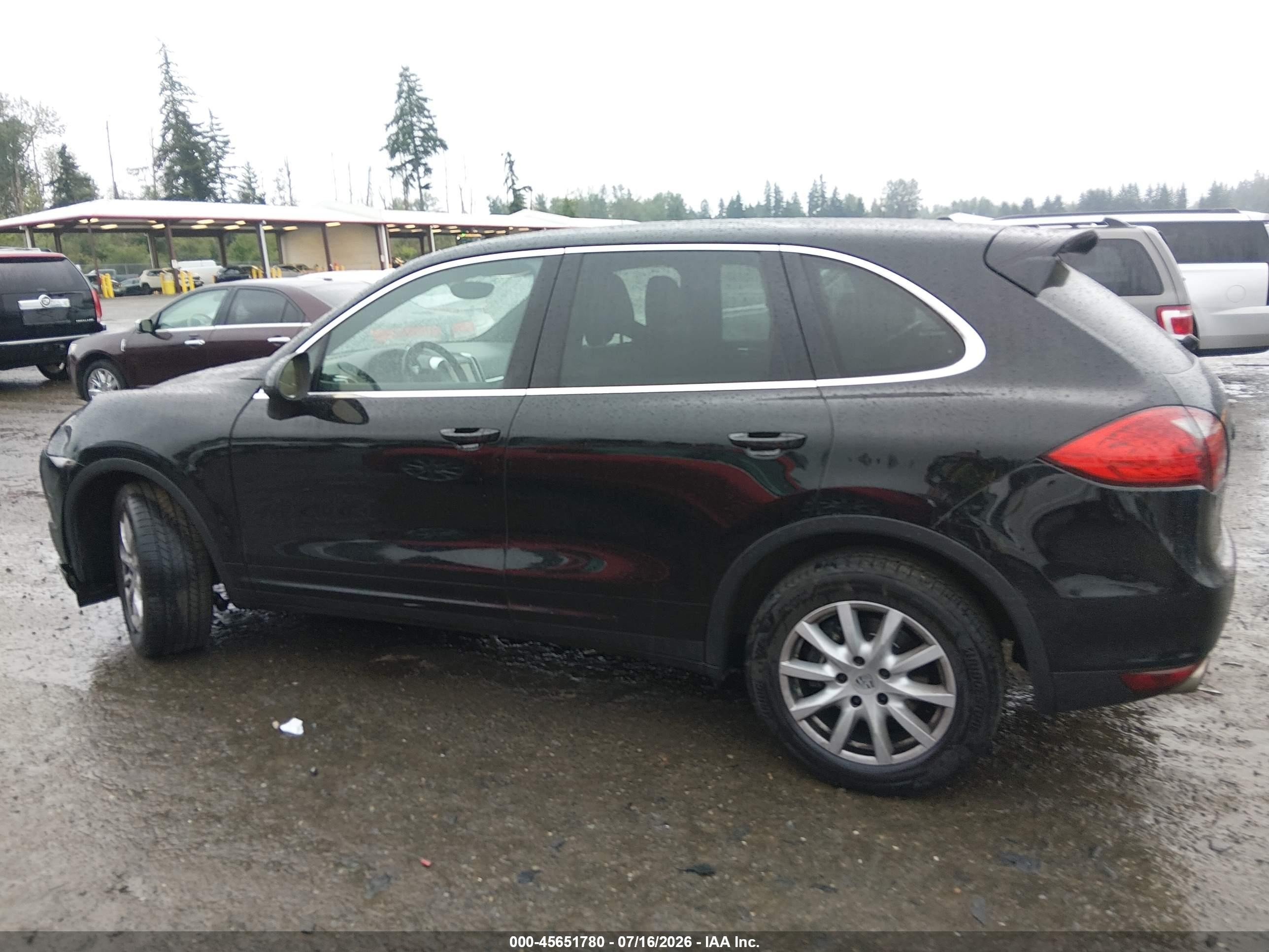 2012 Porsche Cayenne   Black vin: WP1AA2A28CLA12735