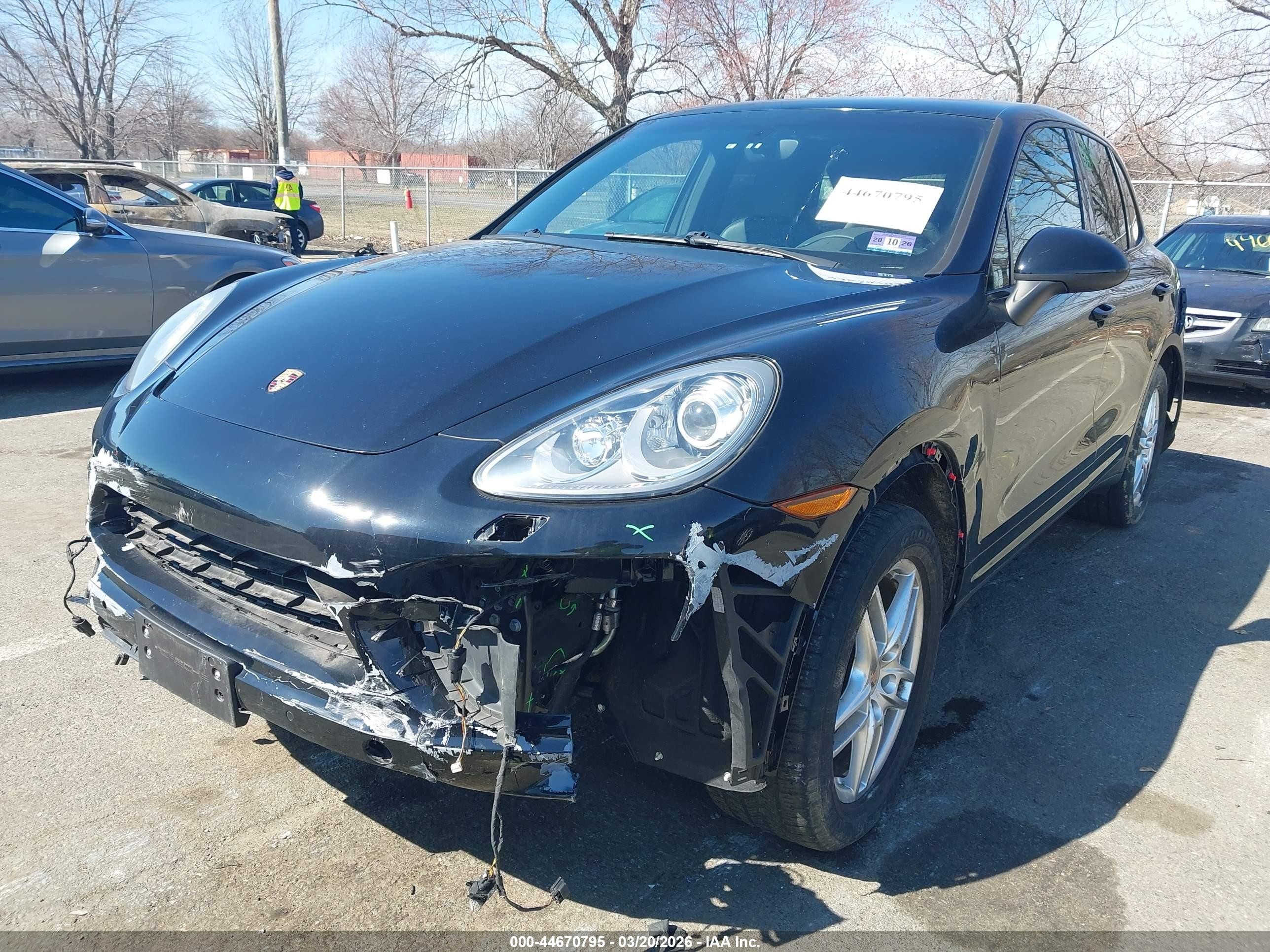 2014 Porsche Cayenne   Black vin: WP1AA2A28ELA03682