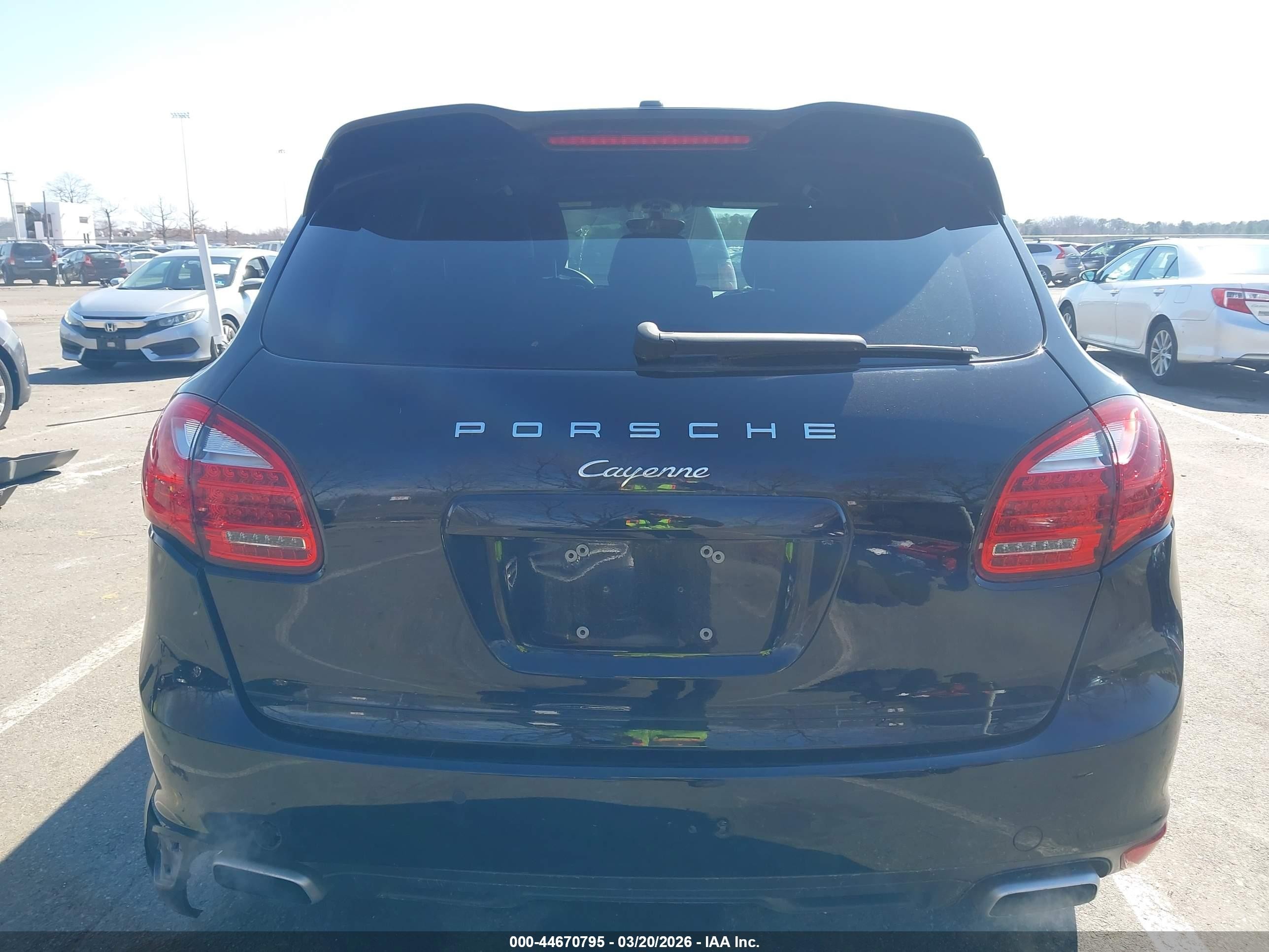 2014 Porsche Cayenne   Black vin: WP1AA2A28ELA03682