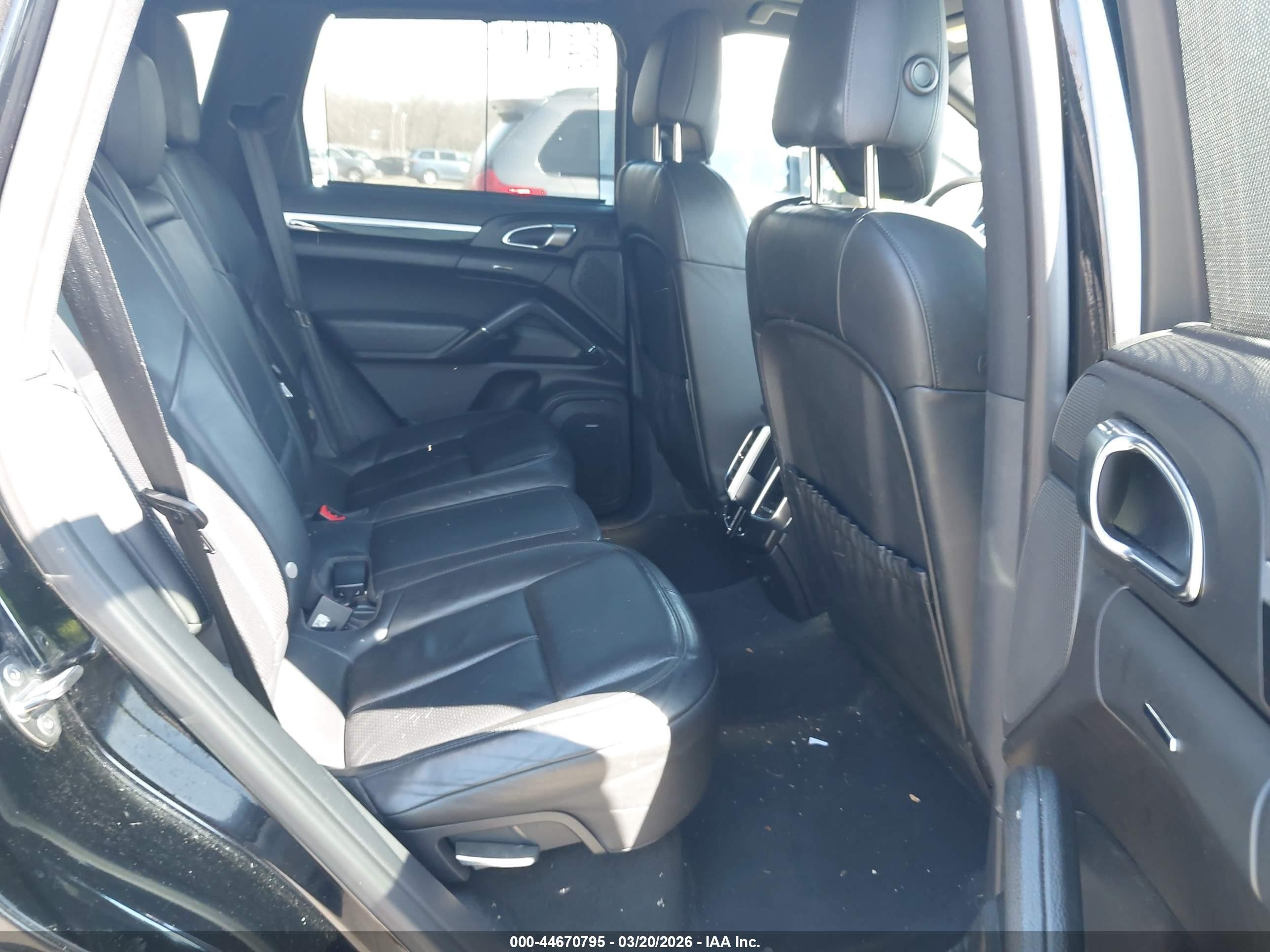 2014 Porsche Cayenne   Black vin: WP1AA2A28ELA03682