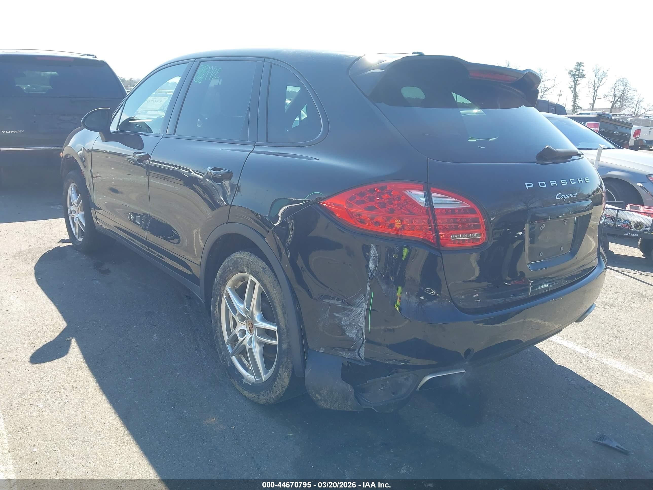 2014 Porsche Cayenne   Black vin: WP1AA2A28ELA03682