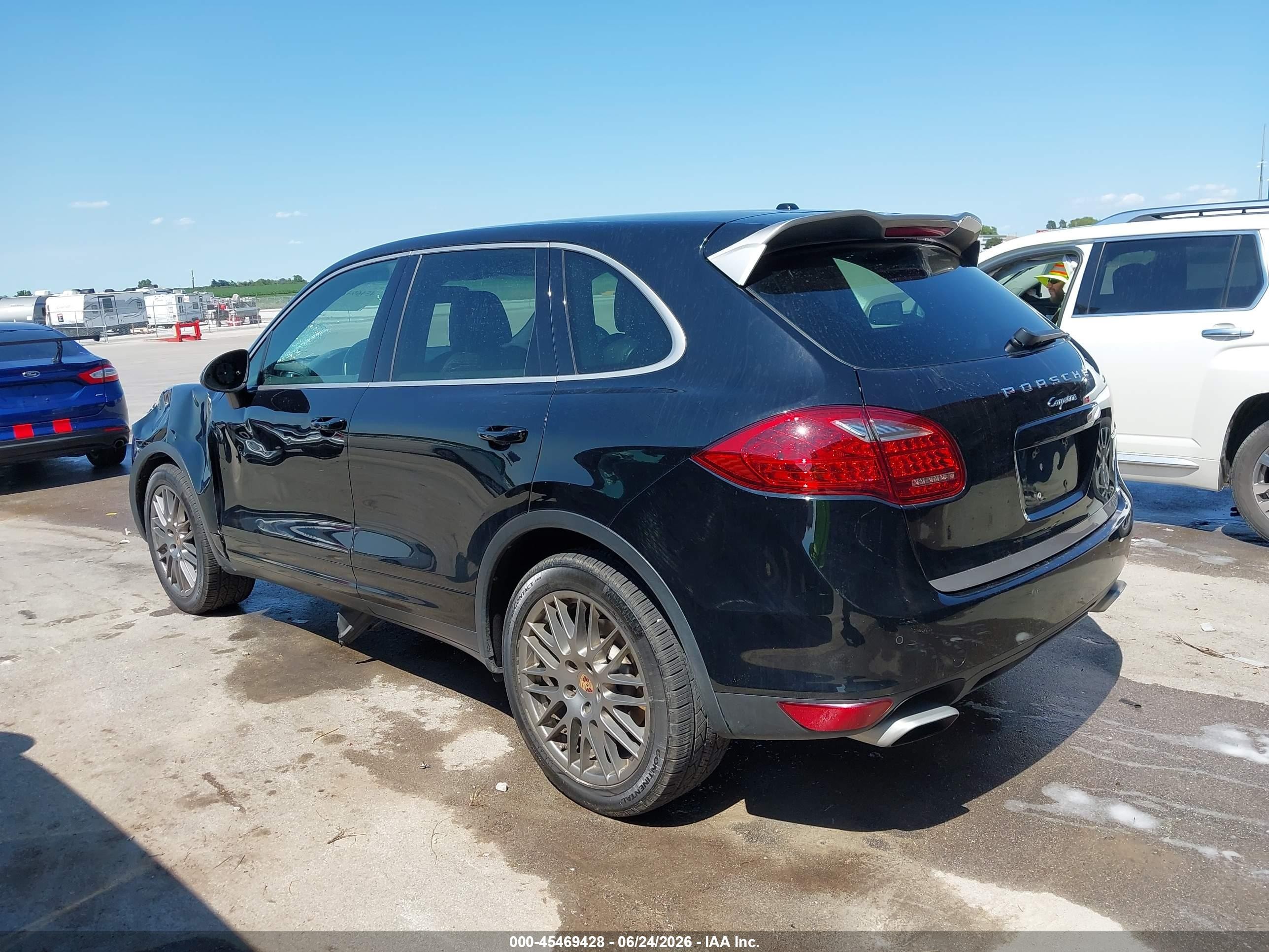 2014 Porsche Cayenne   Черный vin: WP1AA2A28ELA08865