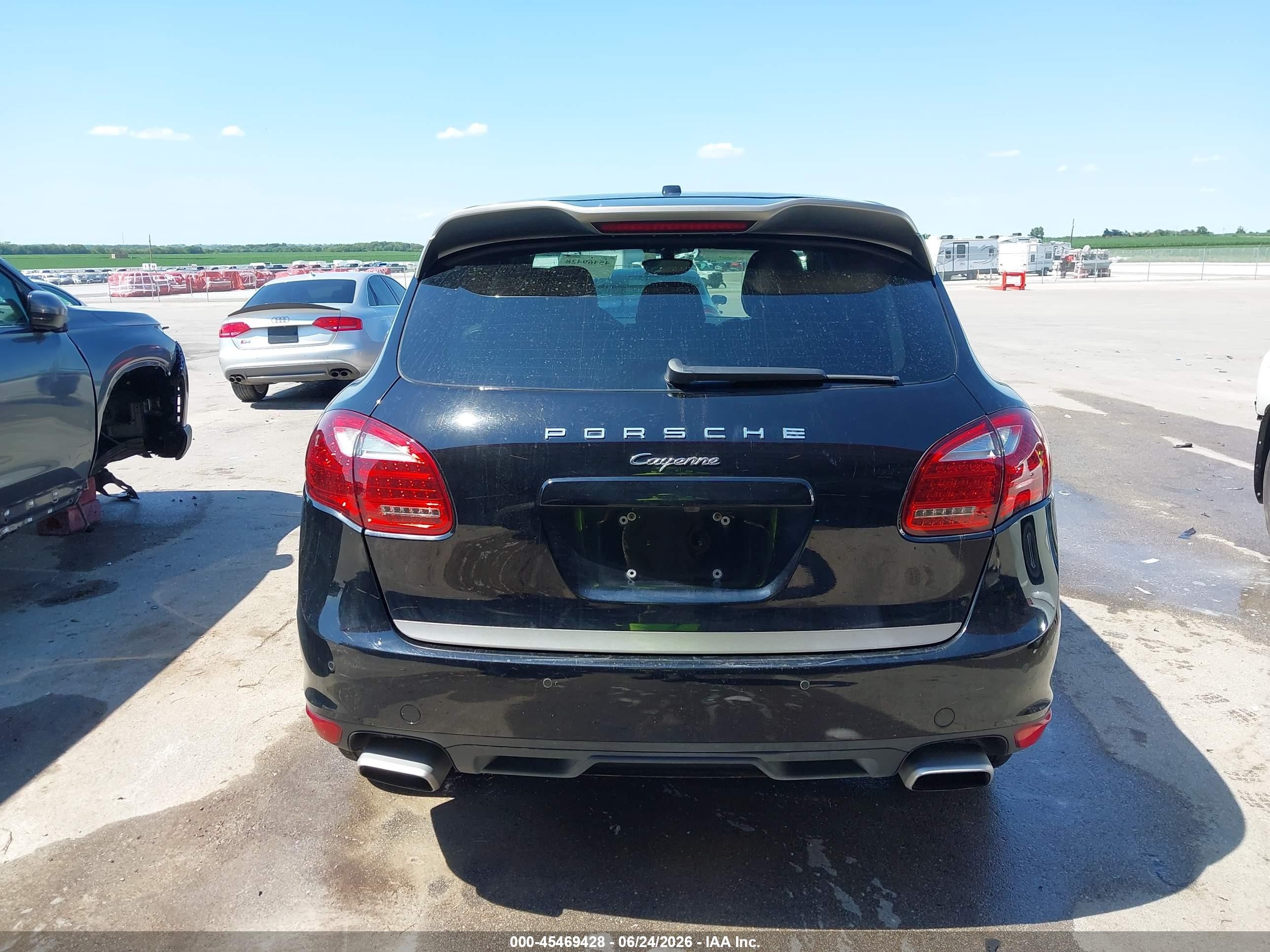 2014 Porsche Cayenne   Черный vin: WP1AA2A28ELA08865